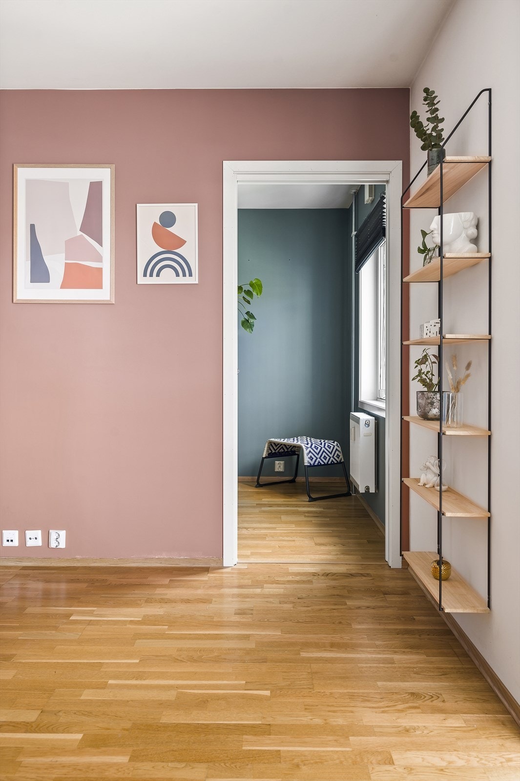 Stue mot soverom 2 Galleribilde