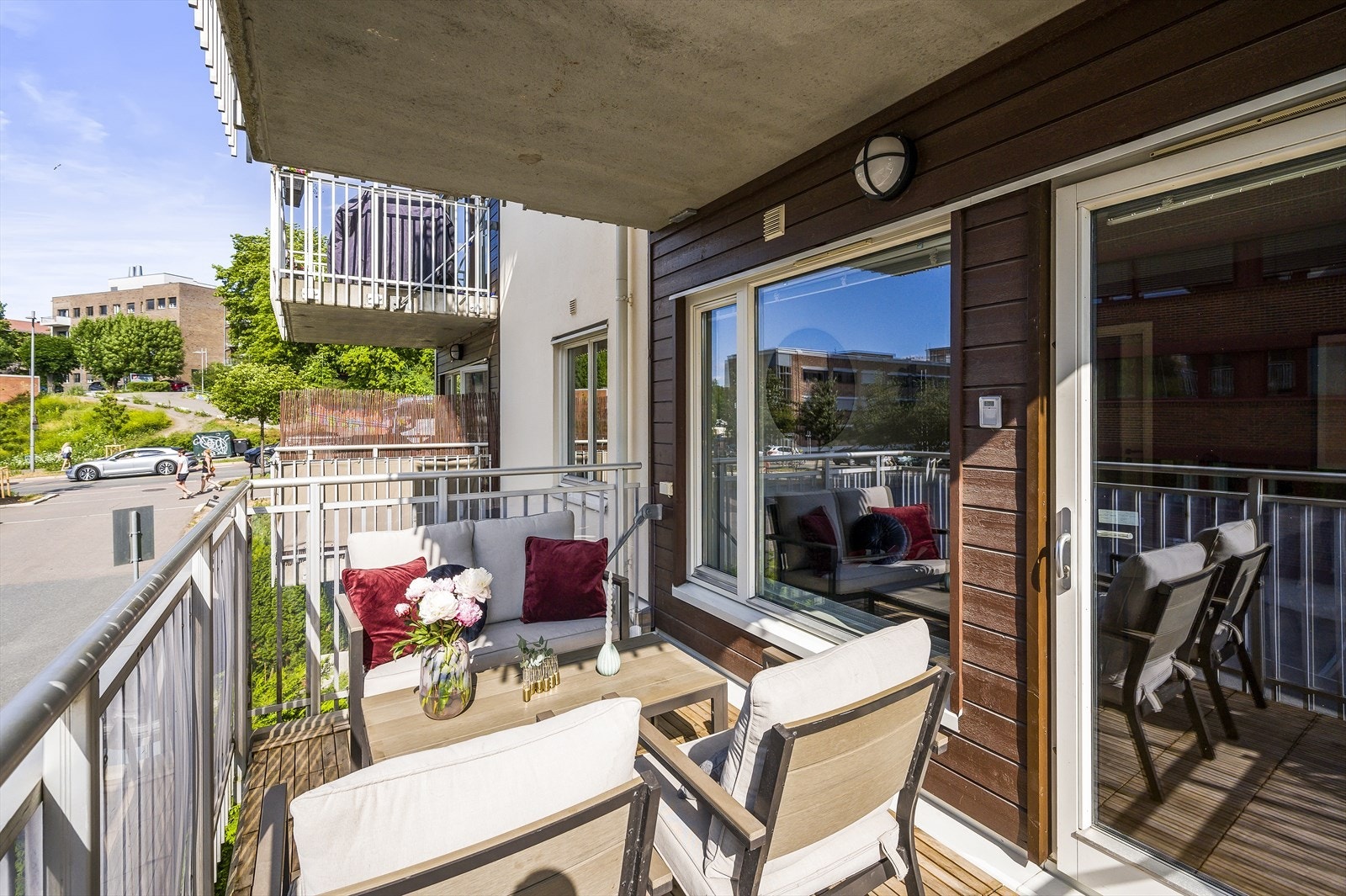 Denne lekre 3-roms leiligheten er fra 2009 og har blant annet en stor og solrik balkong Galleribilde