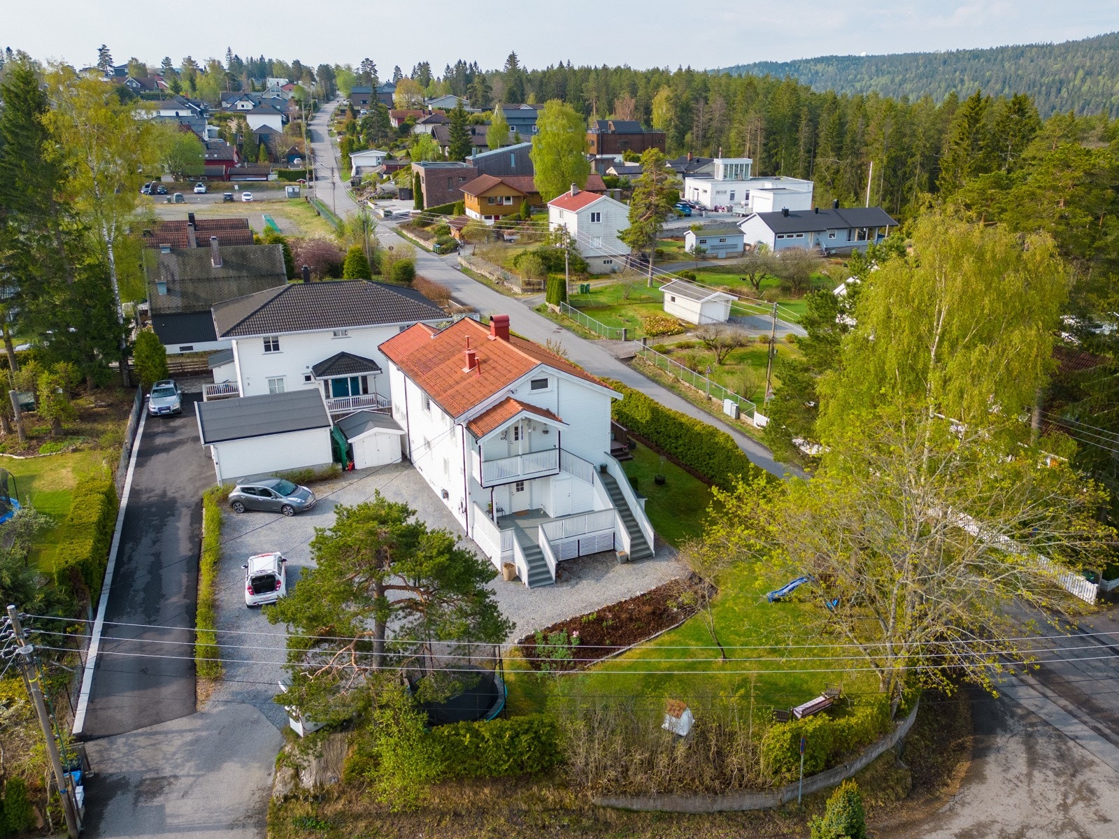 Velkommen til Vestaveien 27, presentert av Schala & Partners v/ Jannik Holm & Alicha Viste. Tlf. 916 51 902 / 967 29 062. Galleribilde