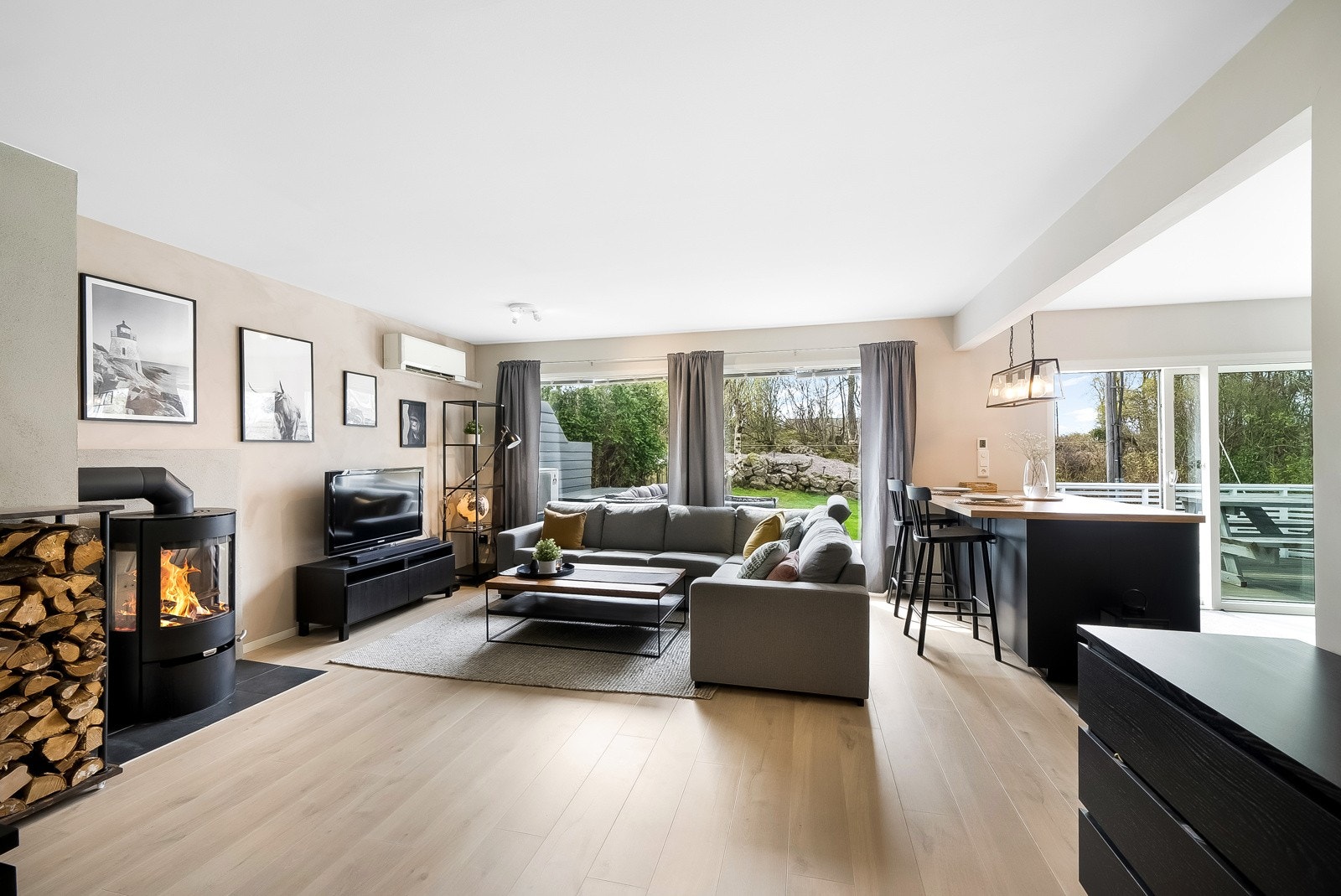 Suen er delikat innredet i harmoniske fargetoner. Galleribilde