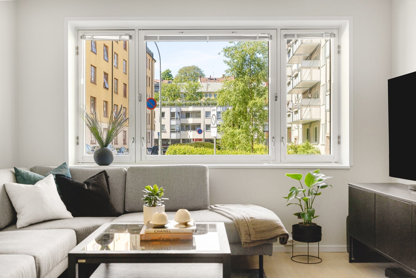 En lys, gjennomført og moderne 3-roms beliggende i tilbaketrukket sidegate på St. Hanshaugen Galleribilde