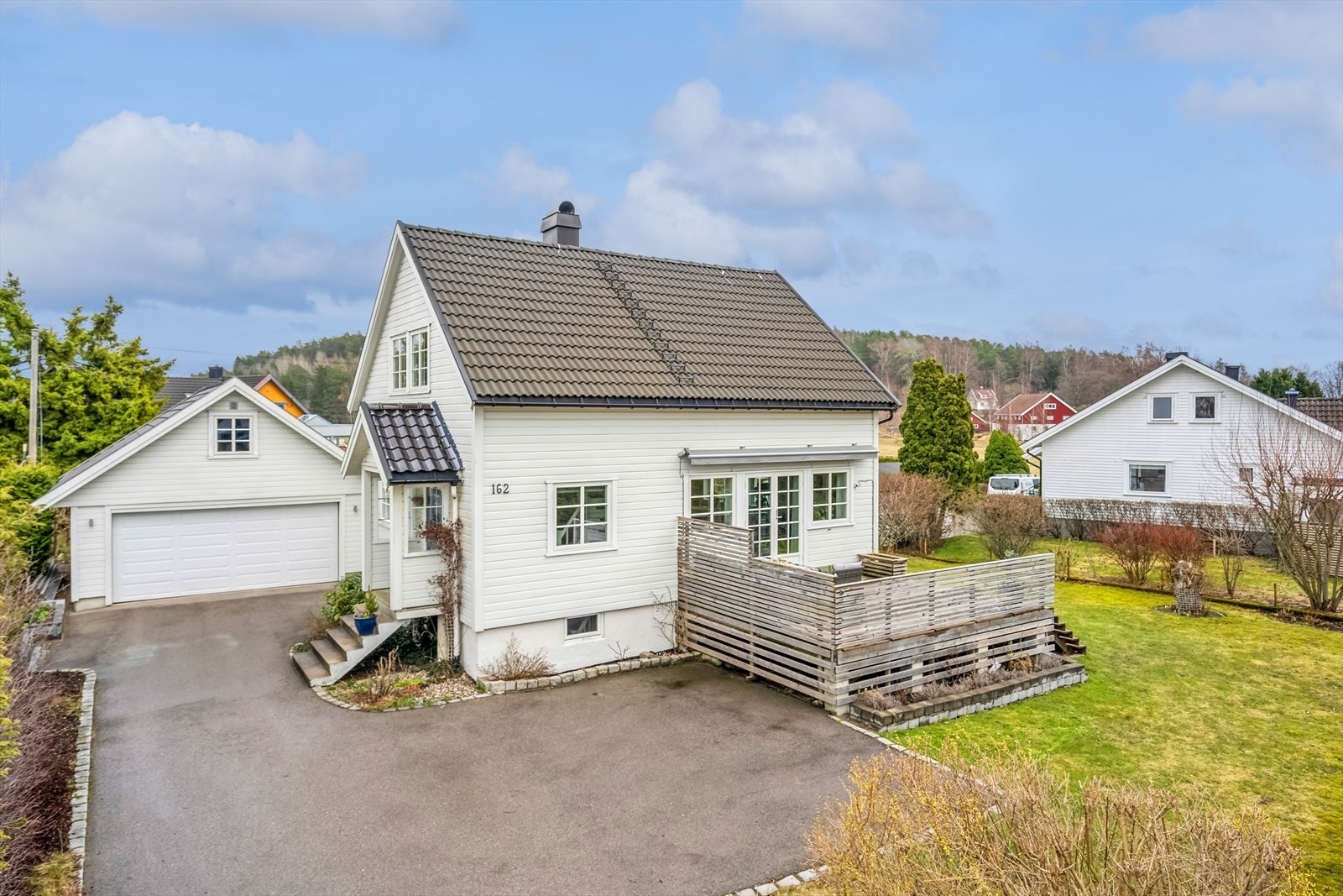 Velkommen til Berganveien 162, prestentert av DNB Eiendom v/Julie Kihle Kristiansen. Galleribilde