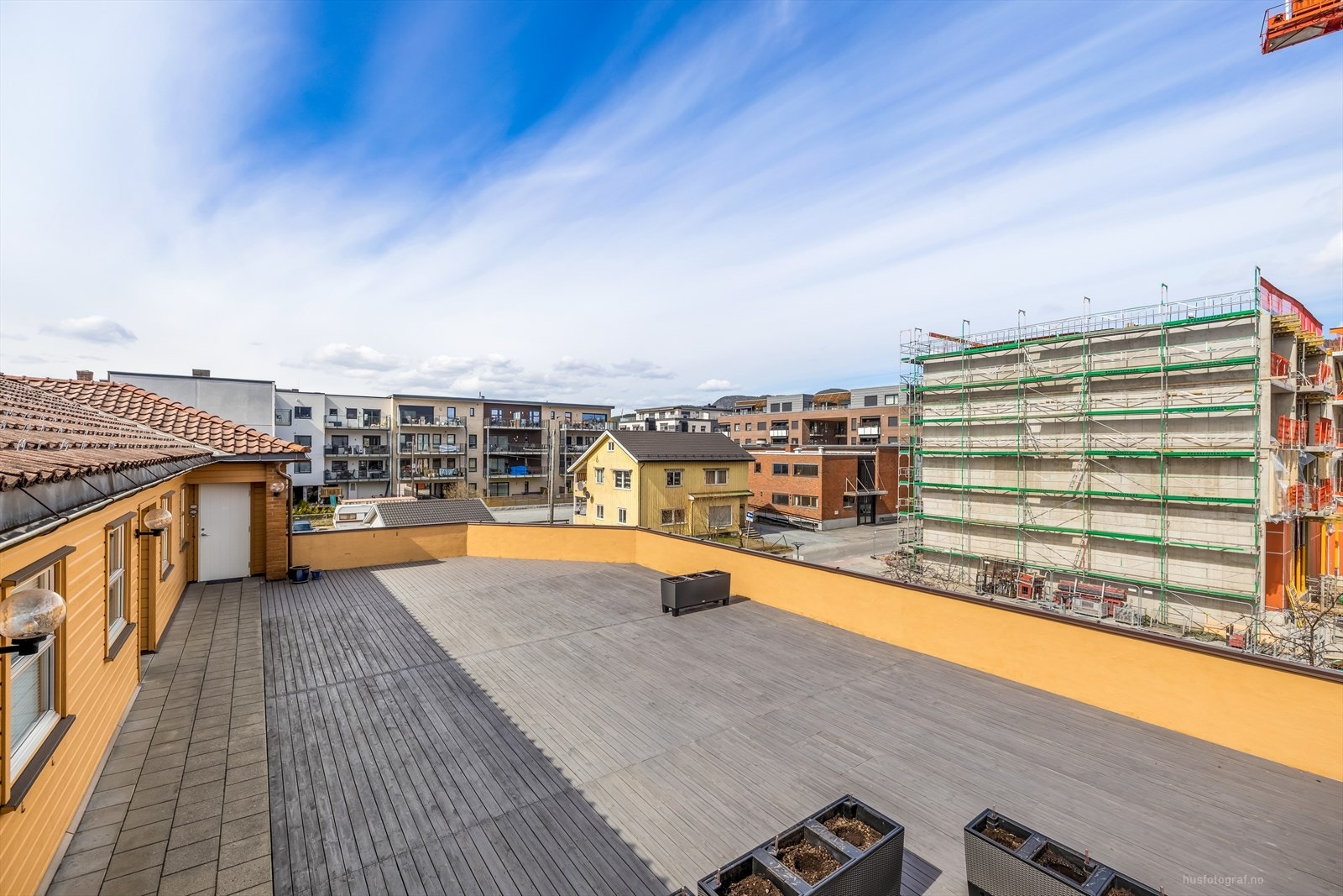 Solrik felles terrasse Galleribilde