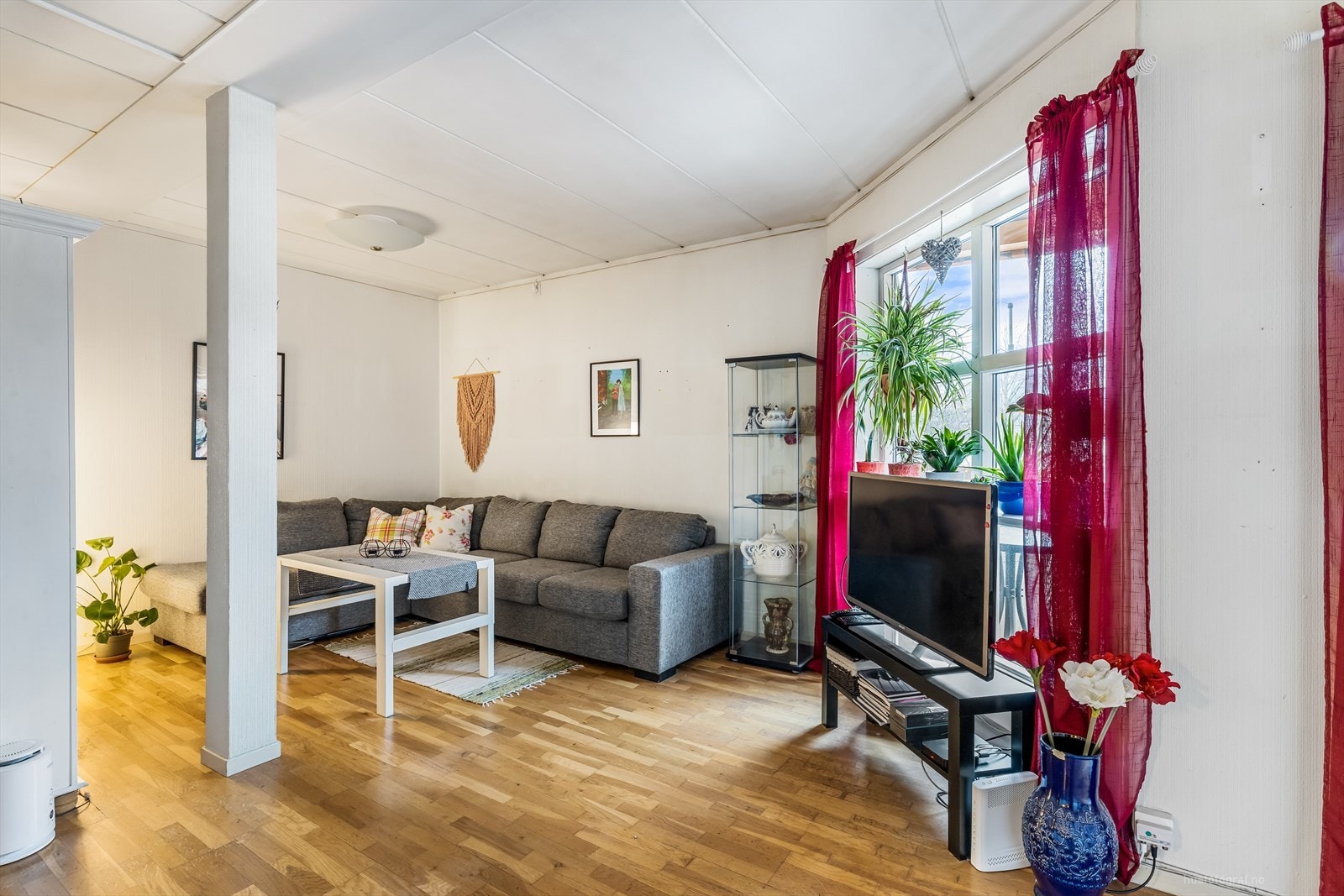 Lys og trivelig stue Galleribilde