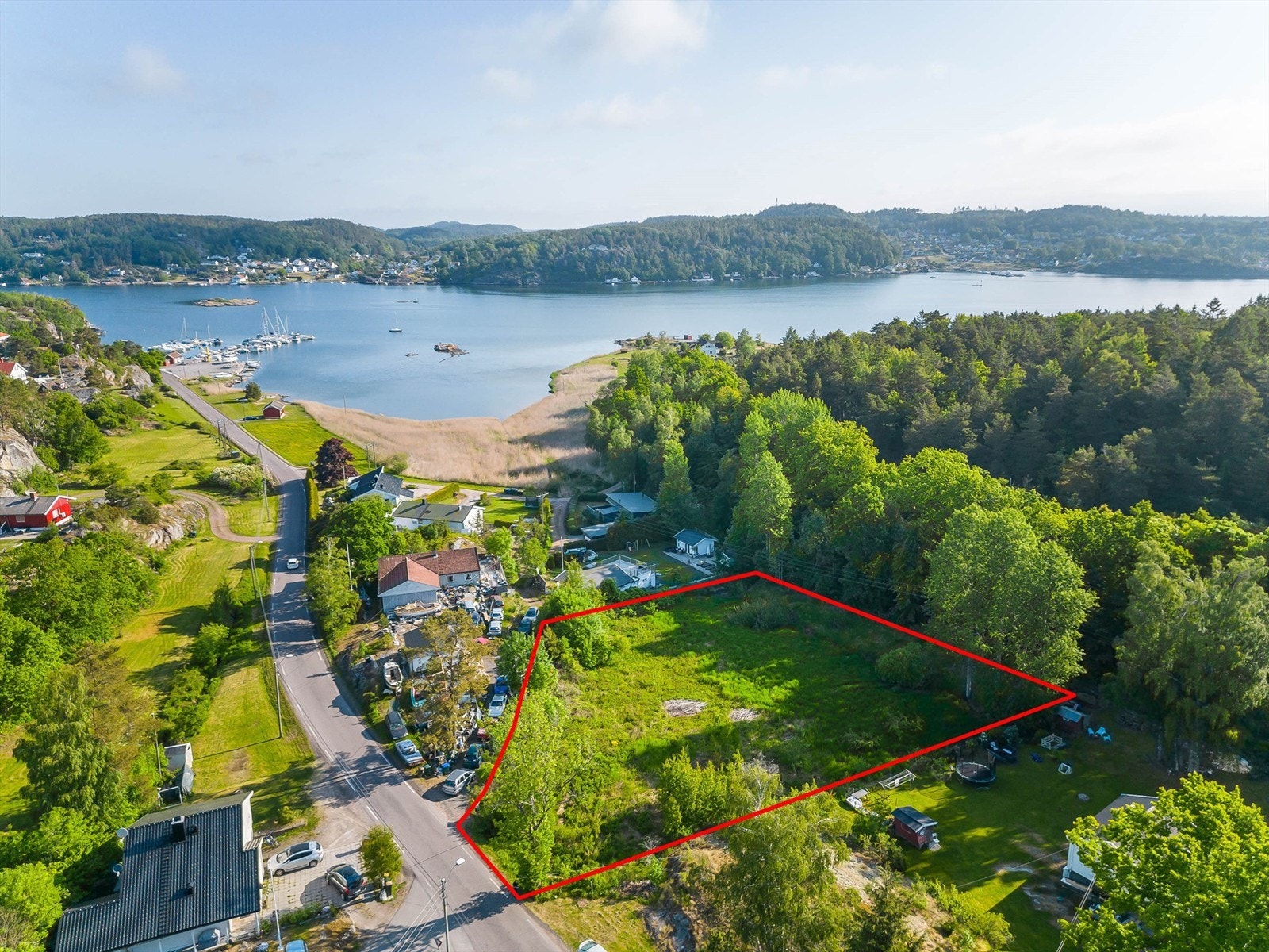 Stor eiet tomt på 3,2 mål! Galleribilde