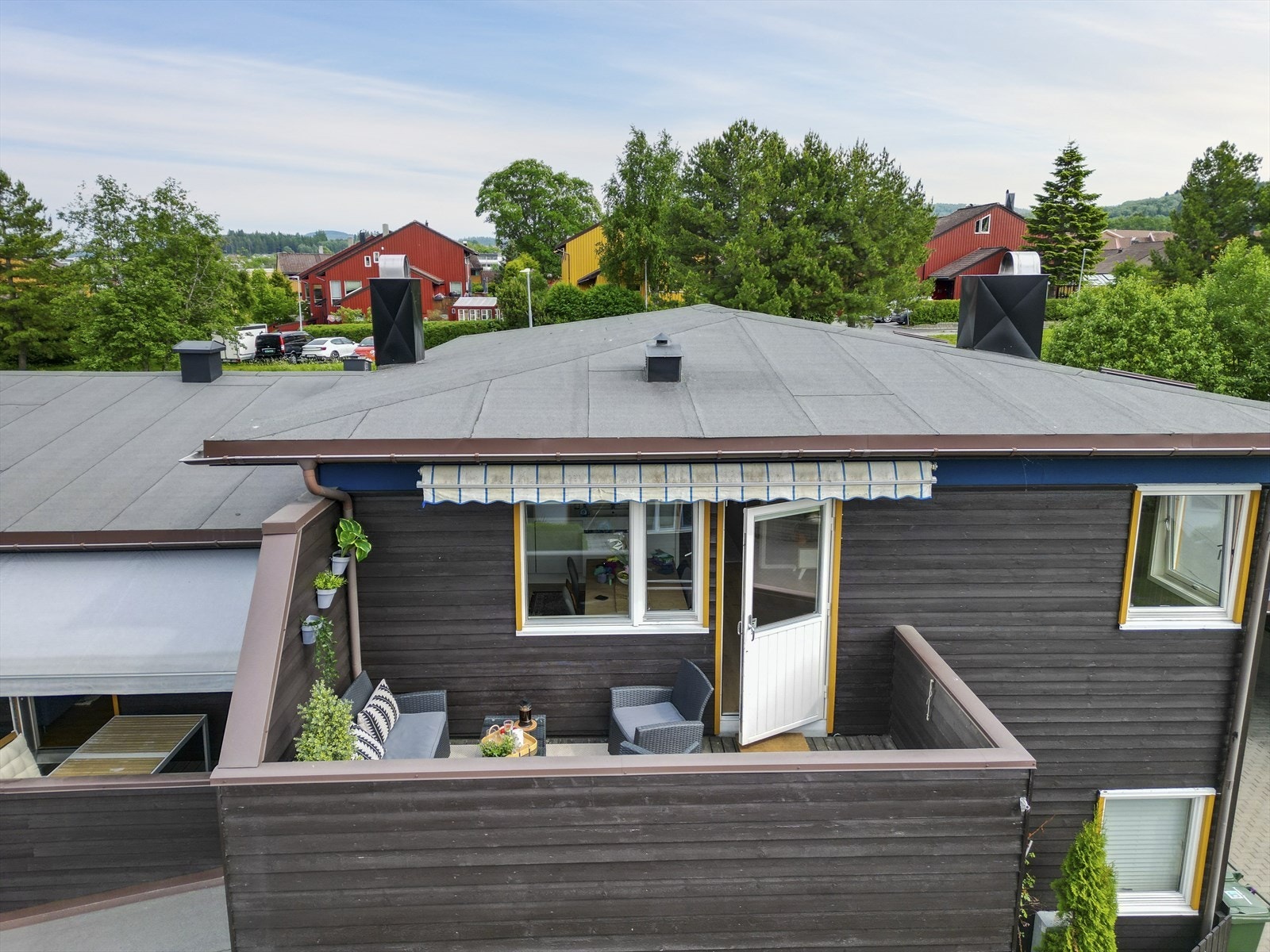 Veranda med gode solforhold Galleribilde