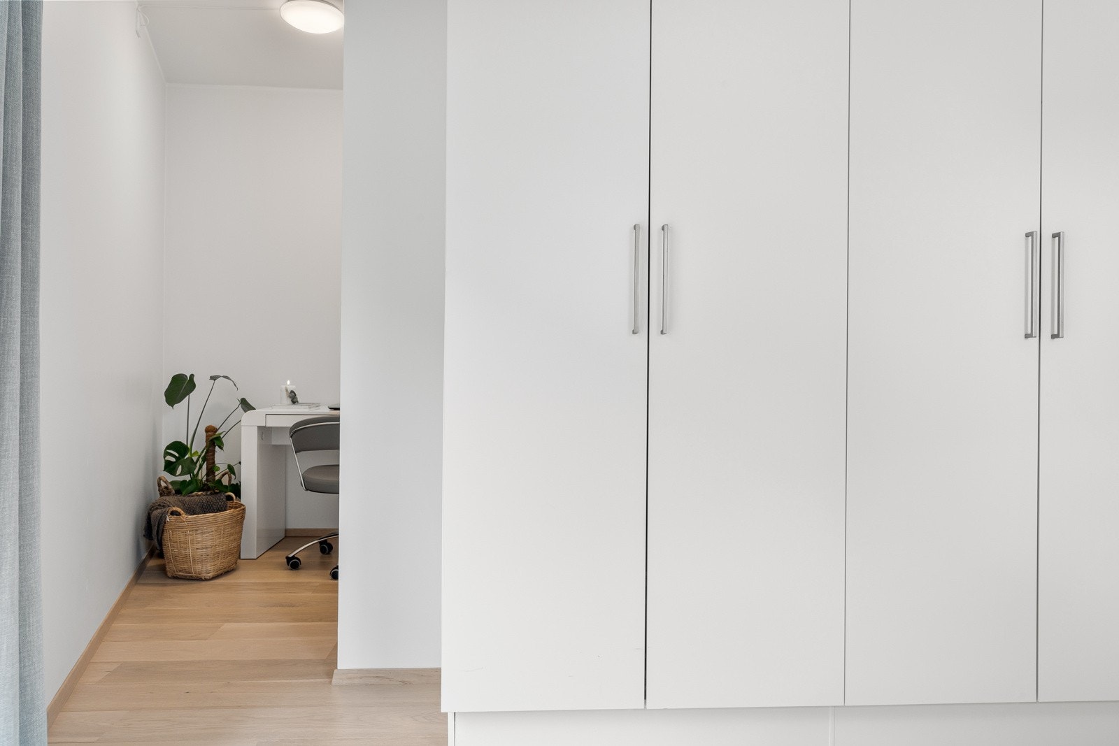 Kontor på hovedsoverom. Galleribilde