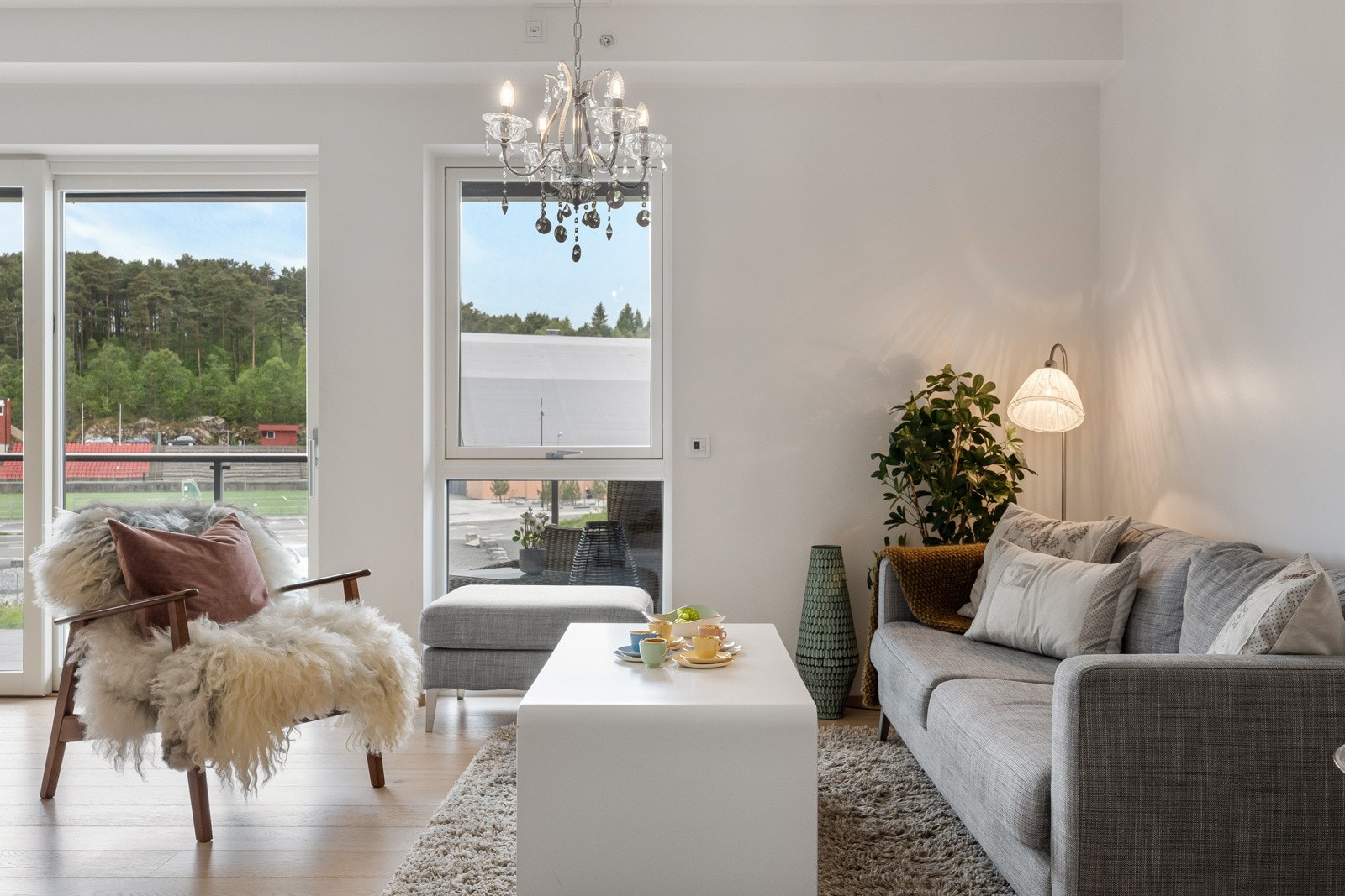 Her kan man enkelt innrede med både sofagruppe og spisebord. Galleribilde