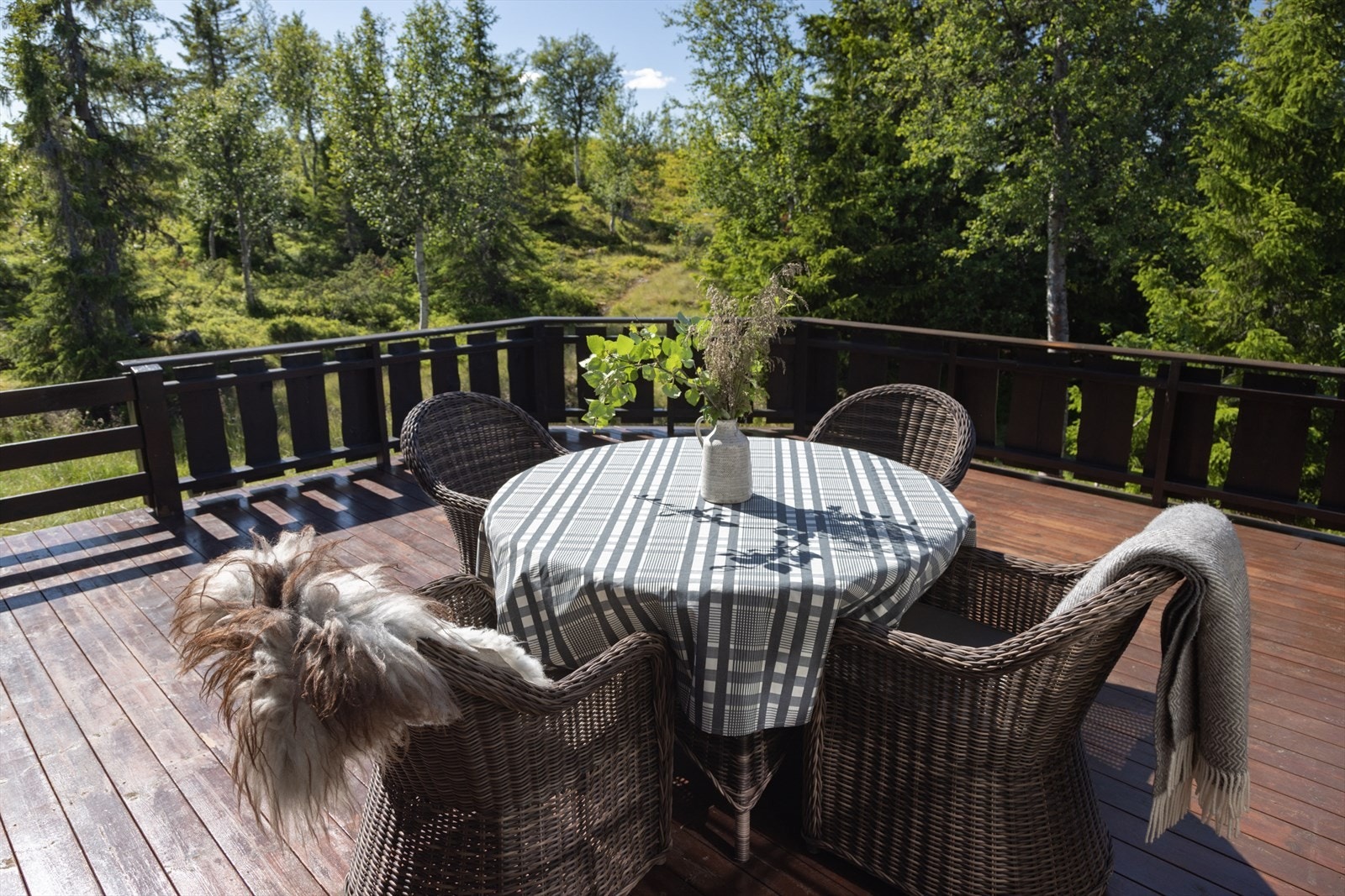 Inviter familie og venner til hyggelig stunder i fjellet Galleribilde