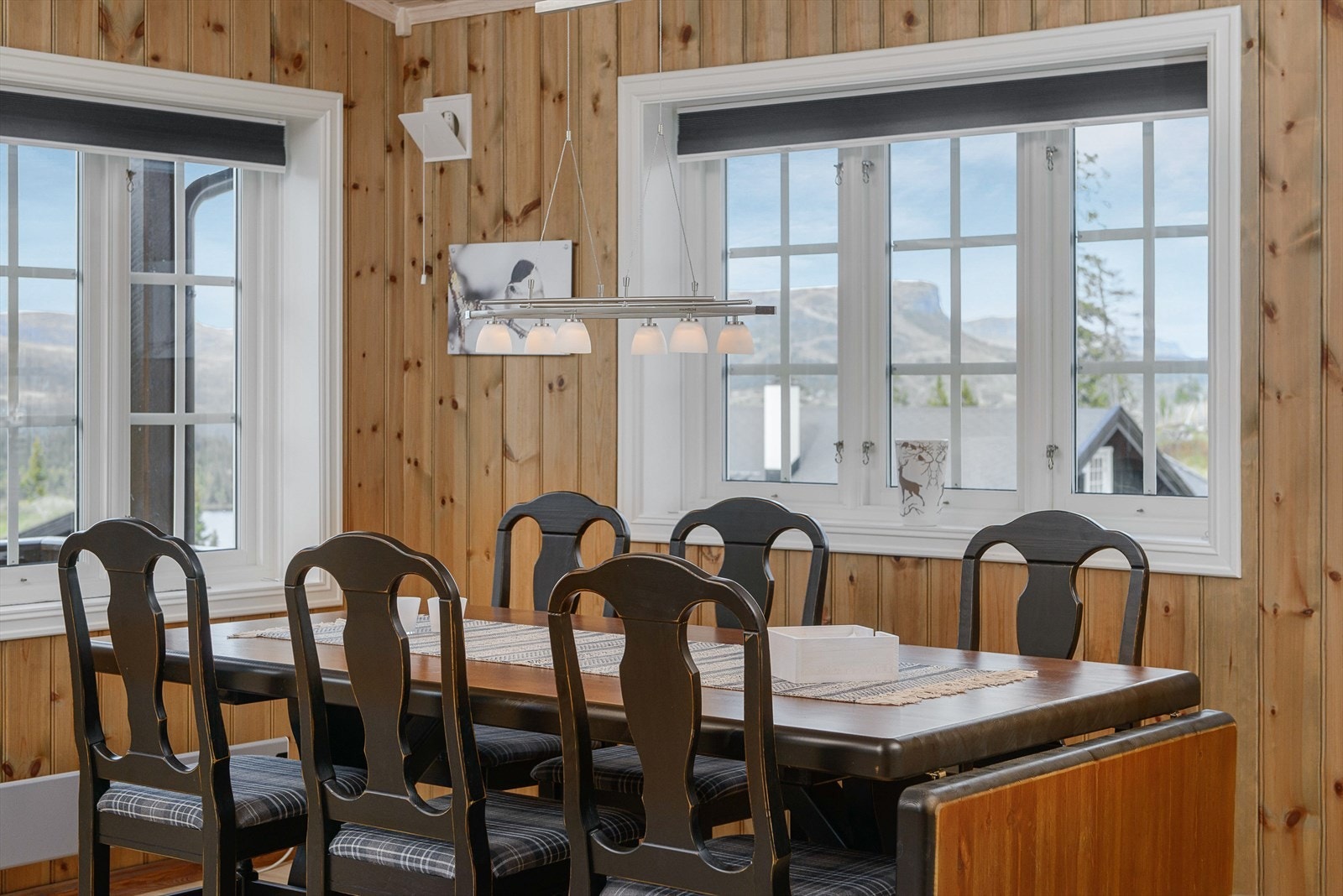 Inviter familie og venner til hyggelig måltider Galleribilde