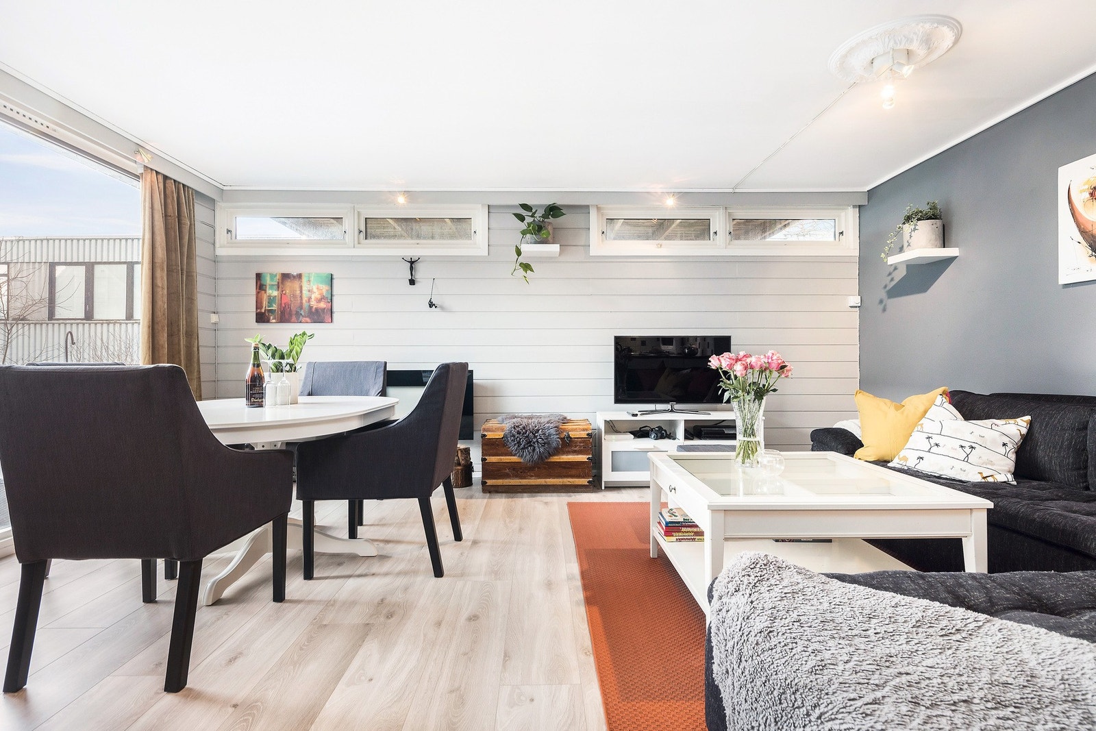 Velkommen til Tangskoggata 3A, lys og pen leilighet med sentral beliggenhet. Galleribilde