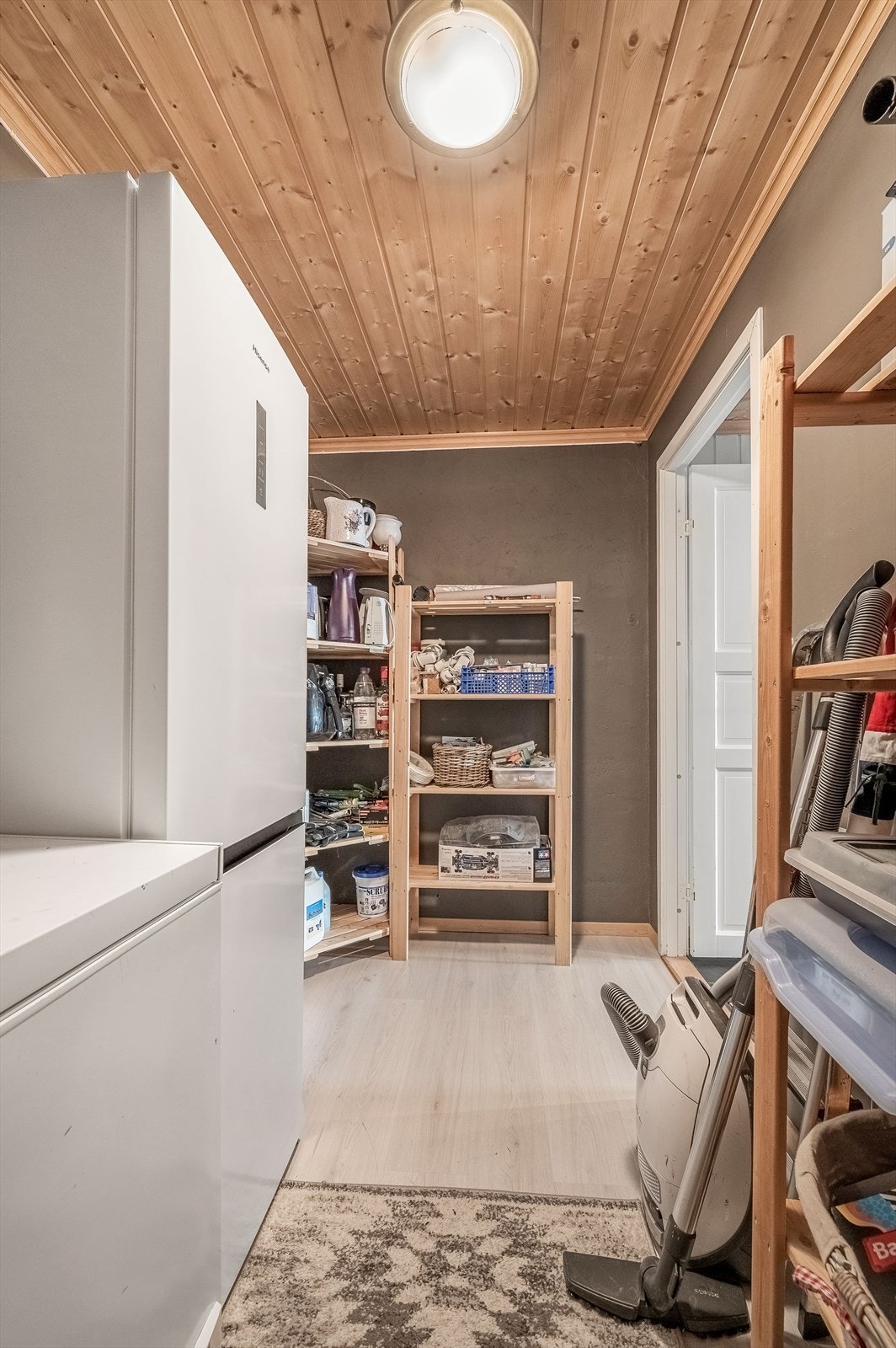 Bod med god plass til opbevaringsmuligheter. Galleribilde