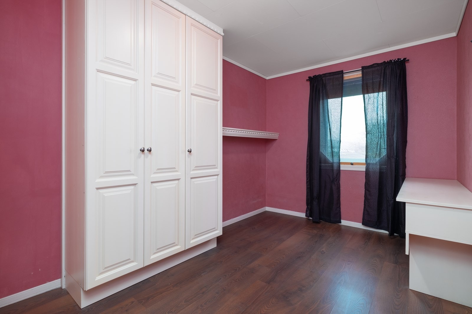 Flere av soverommene har integrerte garderobeskap. Galleribilde