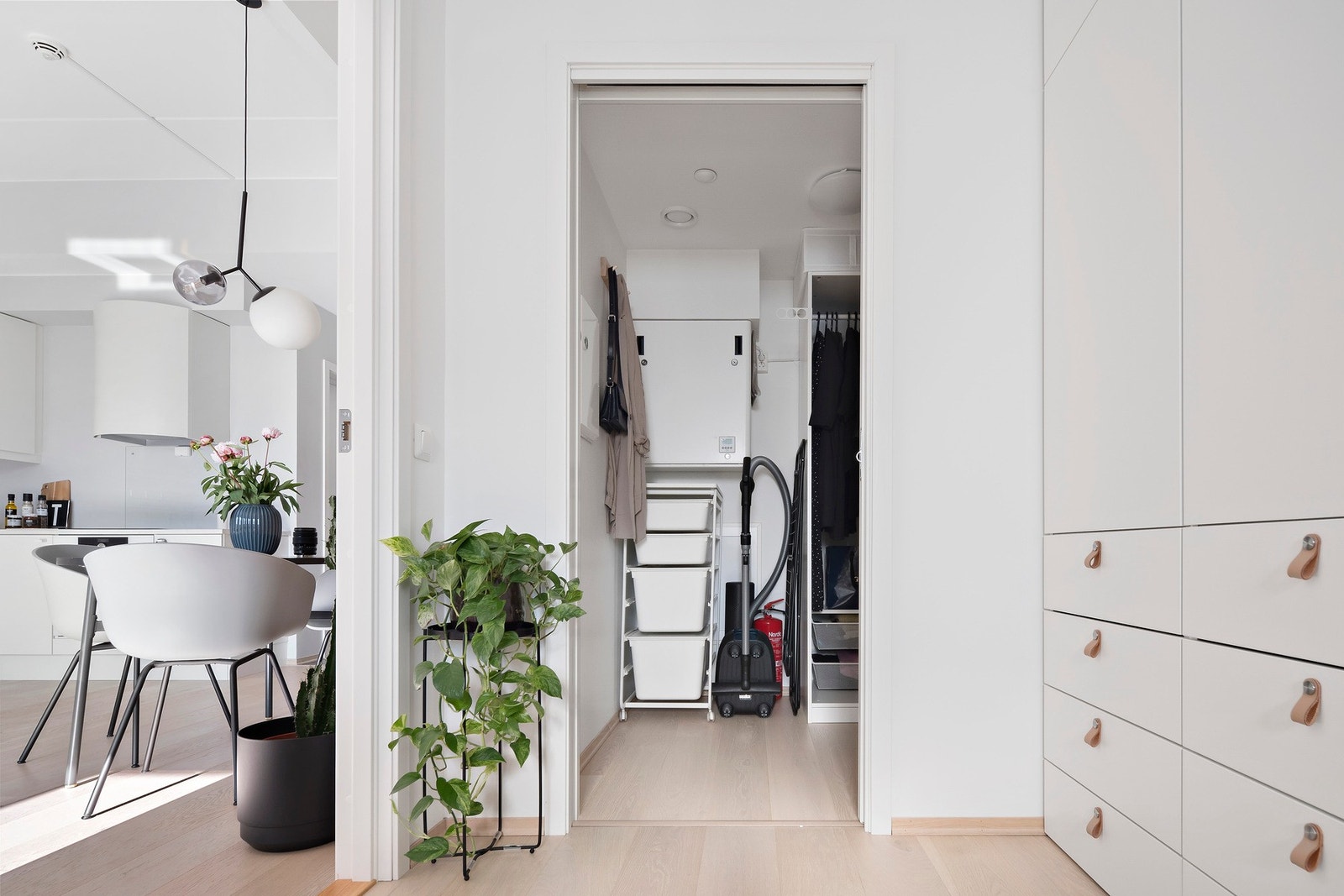 Boden ligger i tilknytting til soverommet og kan benyttes som f.eks. walk in. Galleribilde