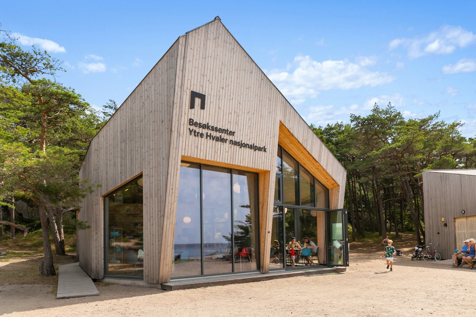 Det er kort vei til fint turterreng Galleribilde