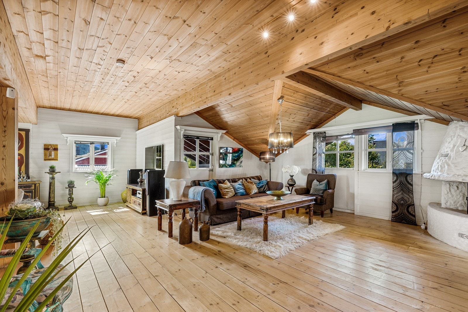 Flott og stor stue i 2 etg. Galleribilde