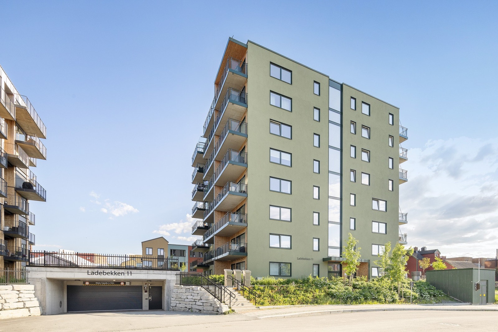 Leiligheten ligger på nærmeste hjørne i 4. etasje. Det er mulig å kjøpe parkeringsplass av utbygger Galleribilde