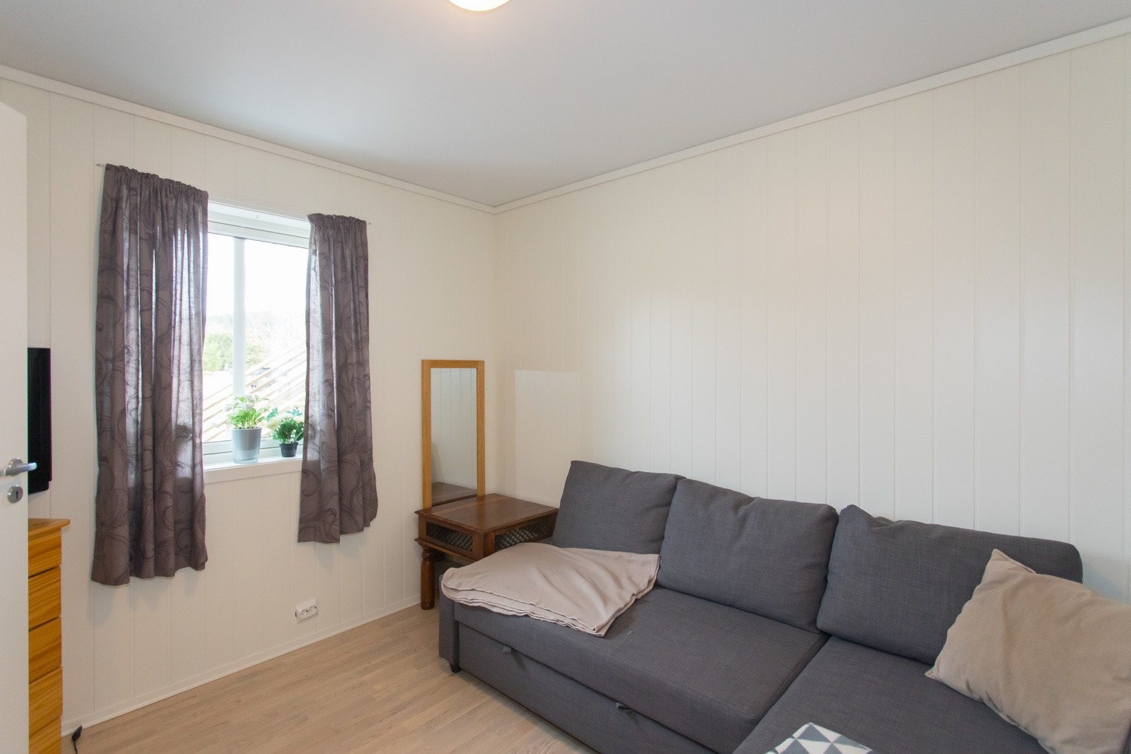 Soverom 2 - tv-stue Galleribilde