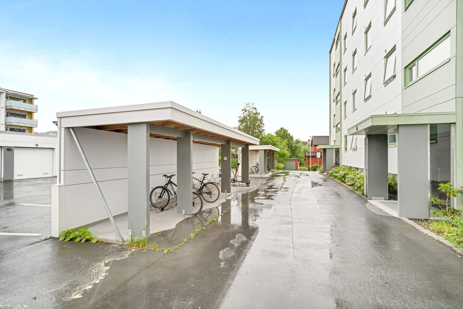 Sykkelparkering rett utenfor døren Galleribilde