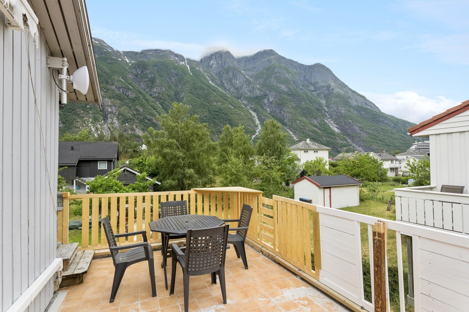 Herfra kan utsikten og solen nytes! Galleribilde