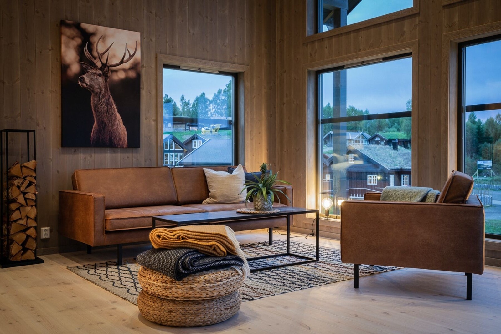 Fra stuedelen i Polar 110.
Foto fra visningshytte på Hellerudsletta. Galleribilde