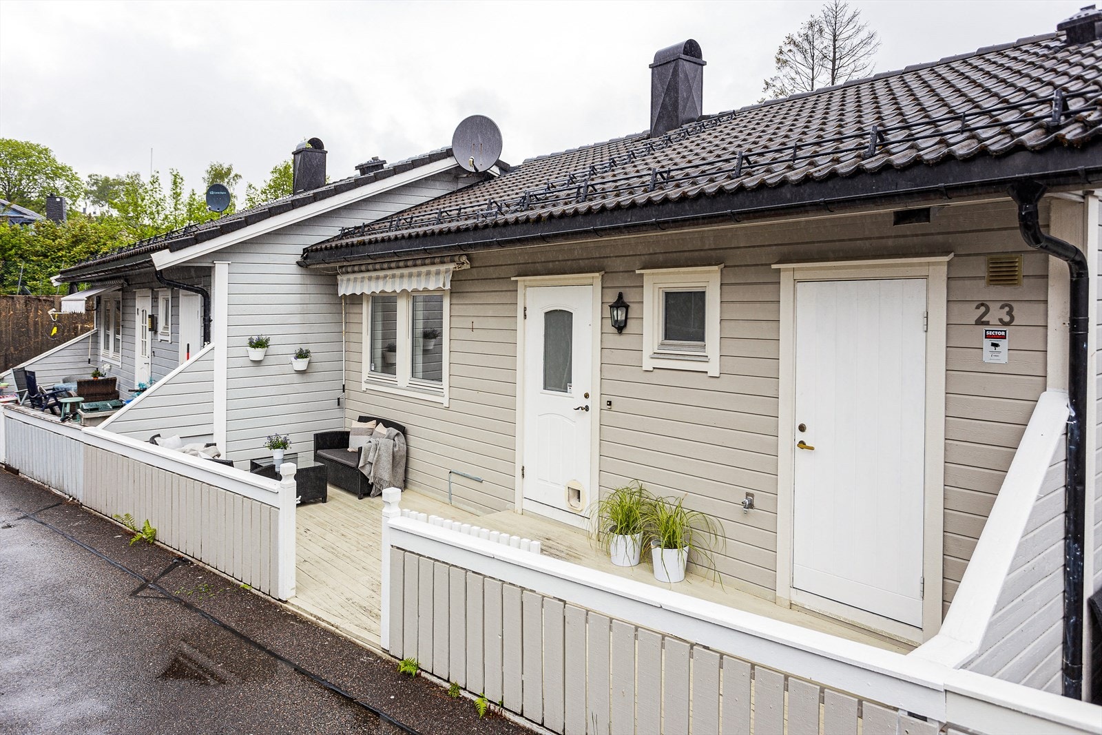Inngangsparti til rekkehuset Galleribilde