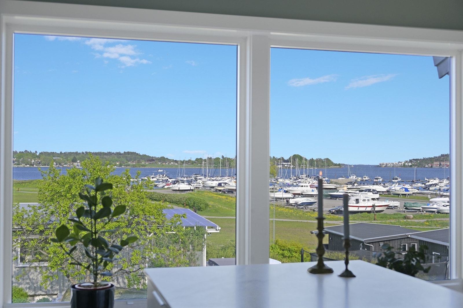 Nyt fantastisk utsikt når du lager mat Galleribilde