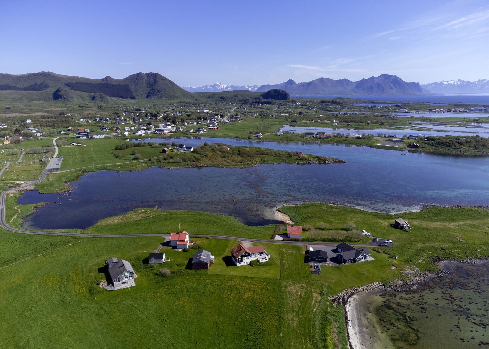 Eiendommen sett fra lufta Galleribilde