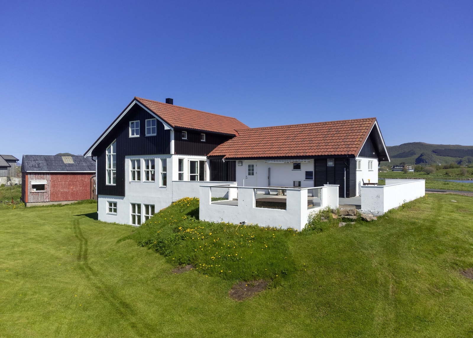 Fasade fra sjøsiden Galleribilde