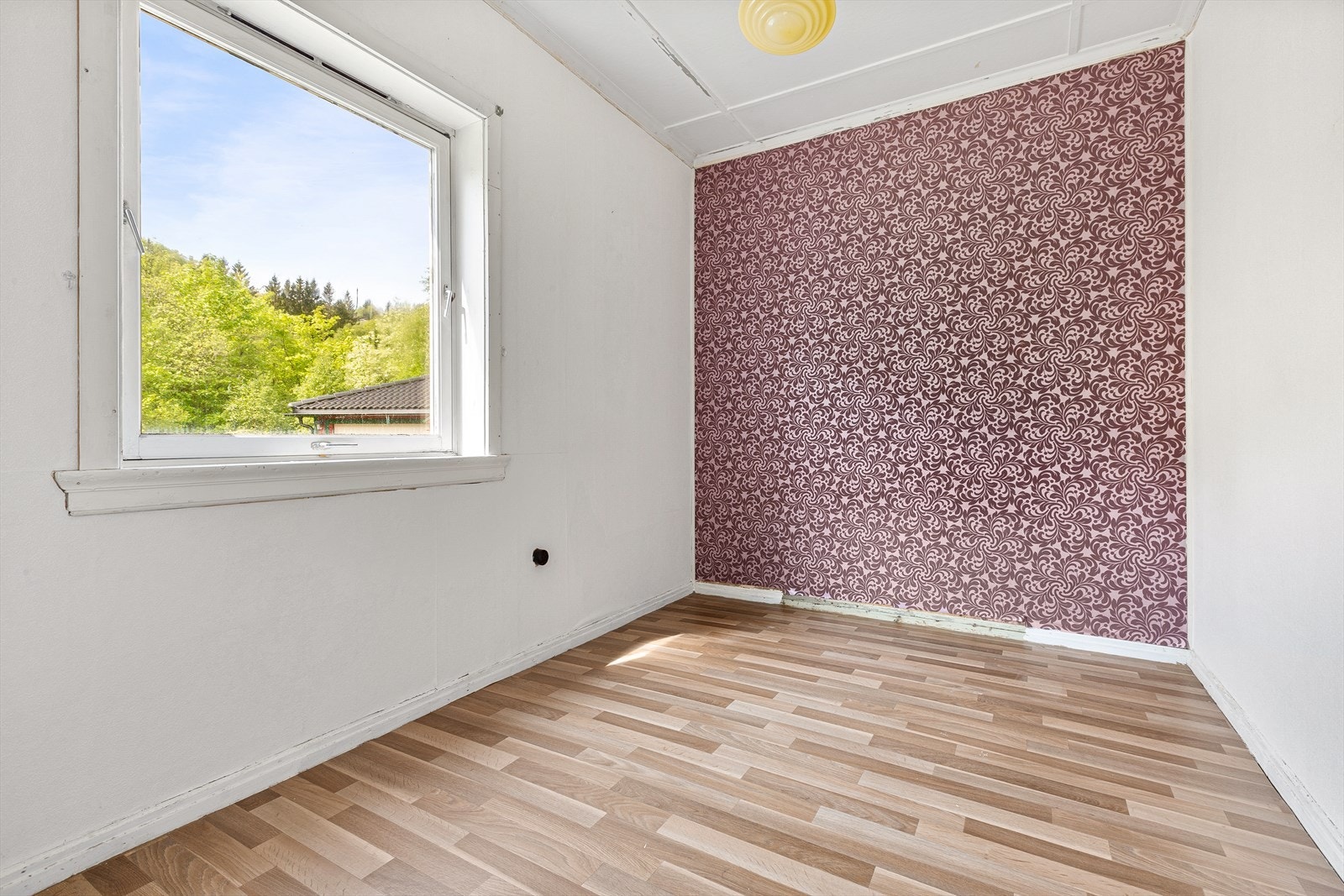 Det er ett soverom i 1.etg. Galleribilde
