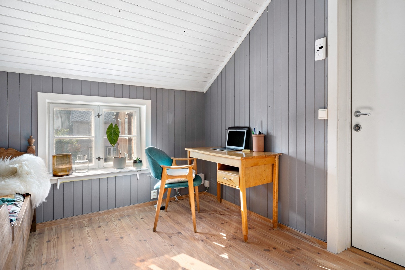 Kontorkrok som evt kan deles av som et soverom? Galleribilde
