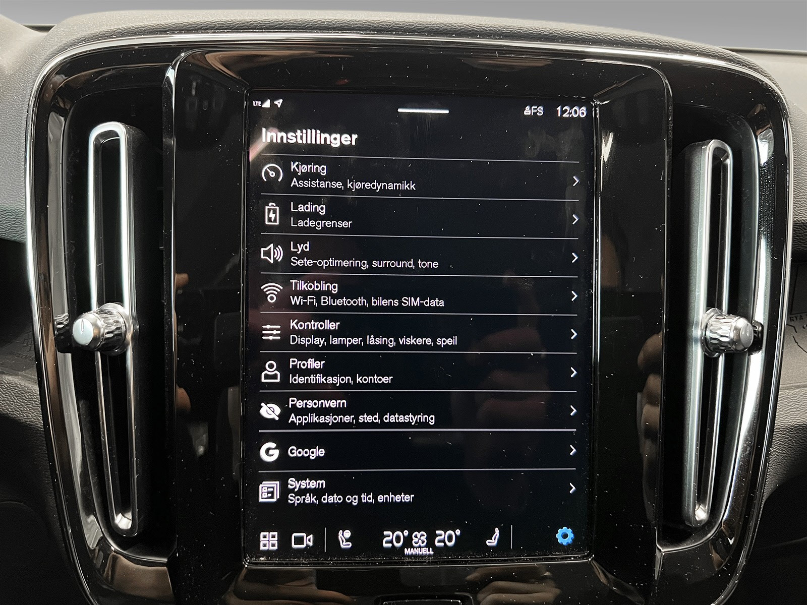 En rekke instillinger kan gjøres for å personalisere bilen.