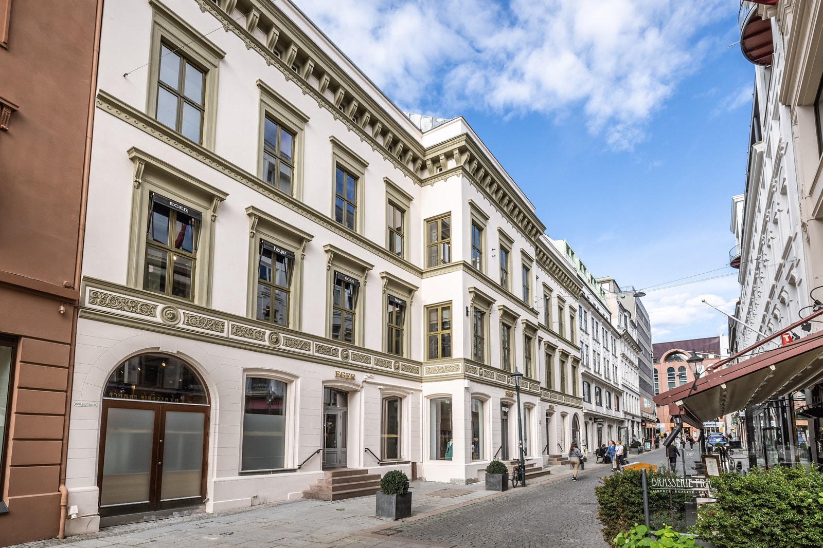 Øvre Slottsgate mot Grensen Galleribilde