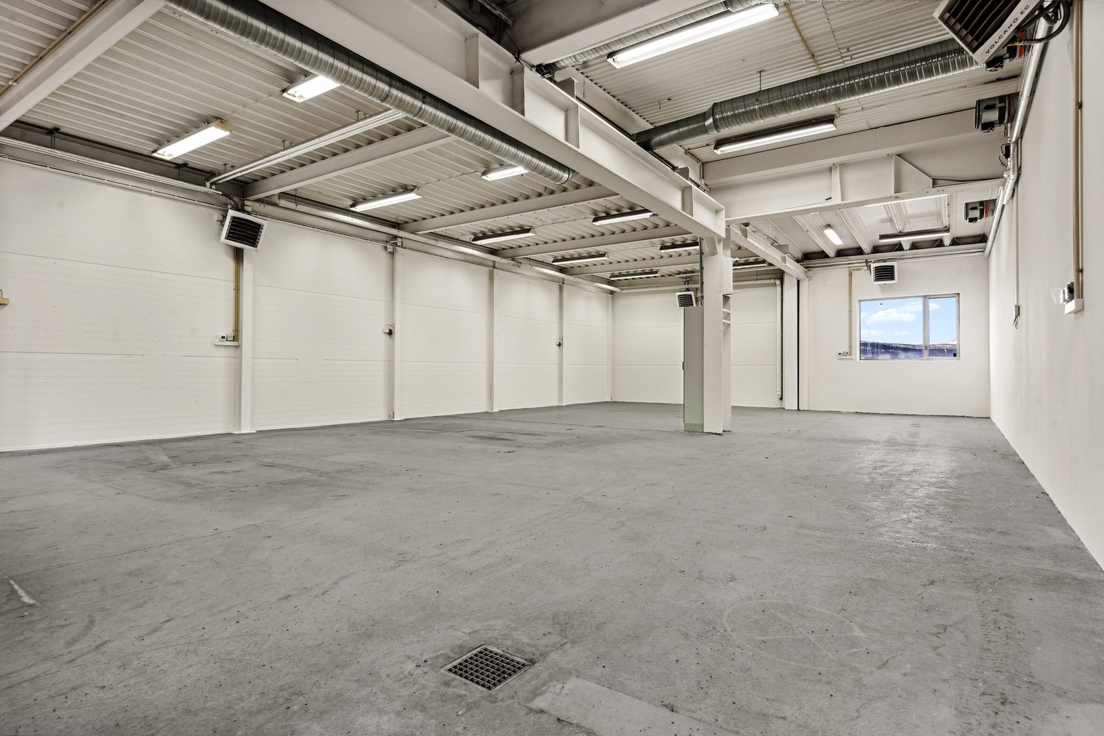 Verksted- og lagerhall Galleribilde