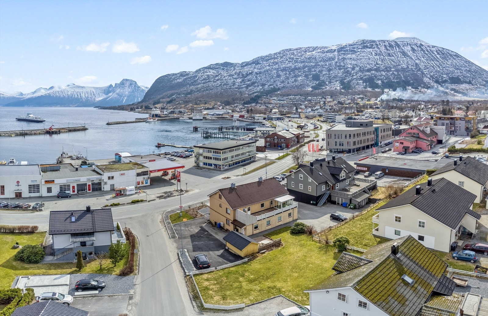 Eiendommen sett fra lufta Galleribilde