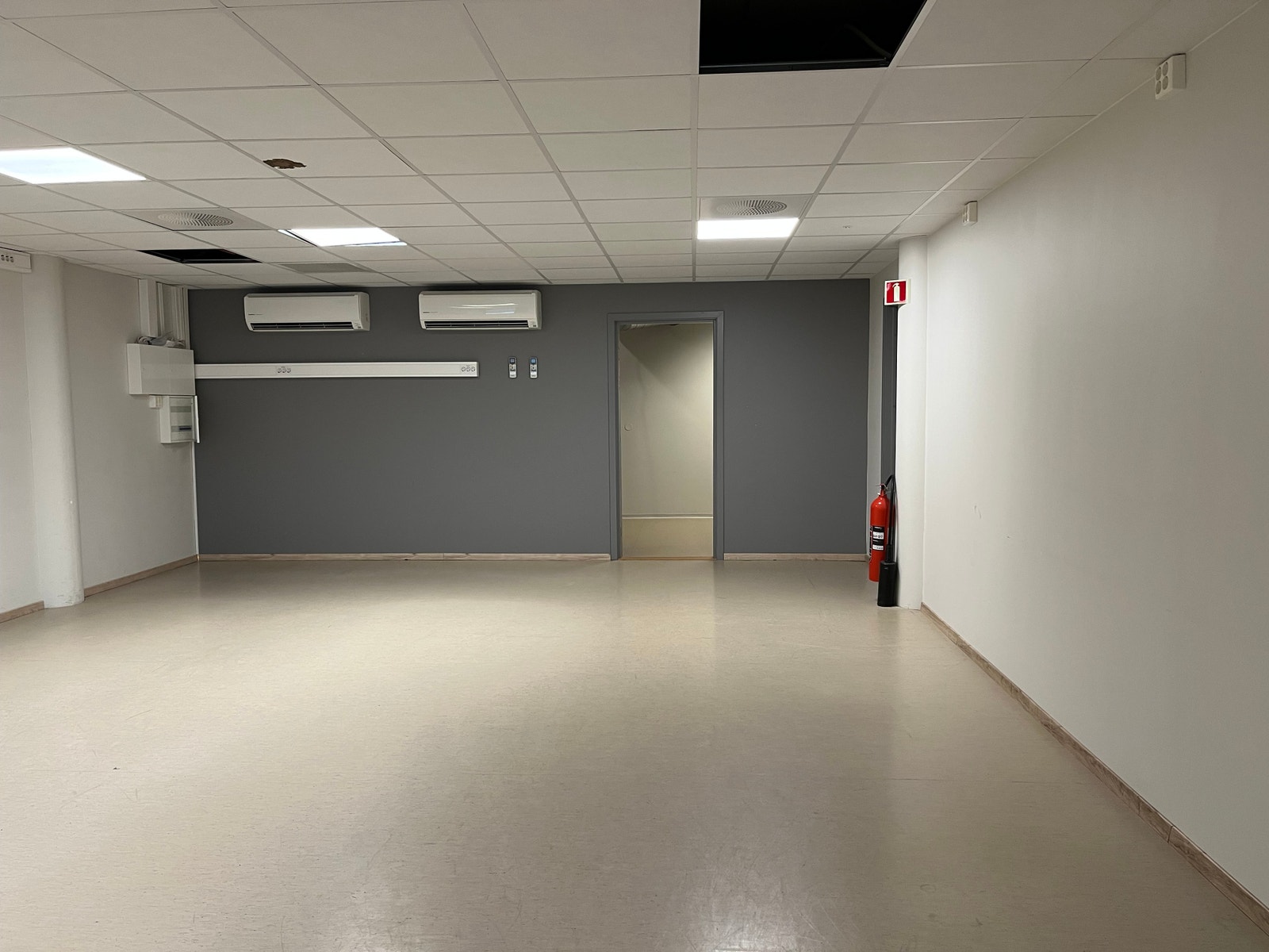 Lab, showroom e.l. Kan bygges om til funksjonelle møterom eller multirom. Galleribilde