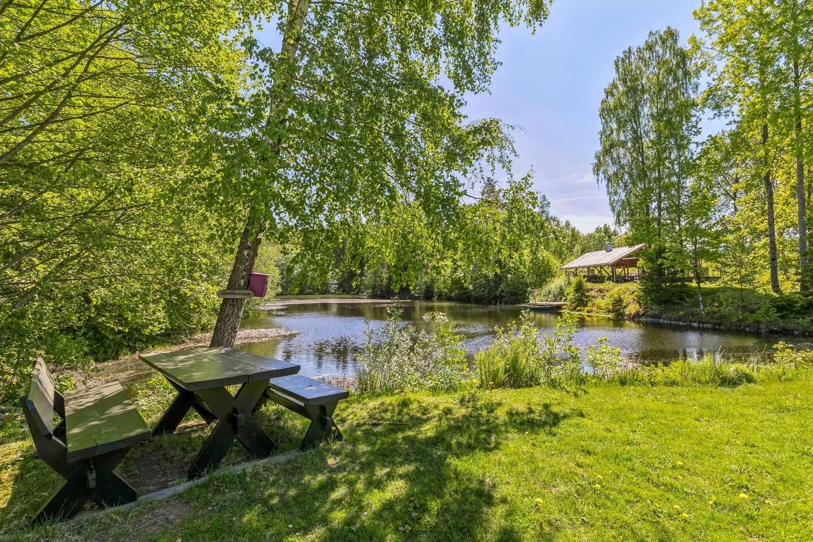Det er mulighet for holde aktiviteter av mange slag, men det er godt å sitte og bare nyte de vakre omgivelsene Galleribilde