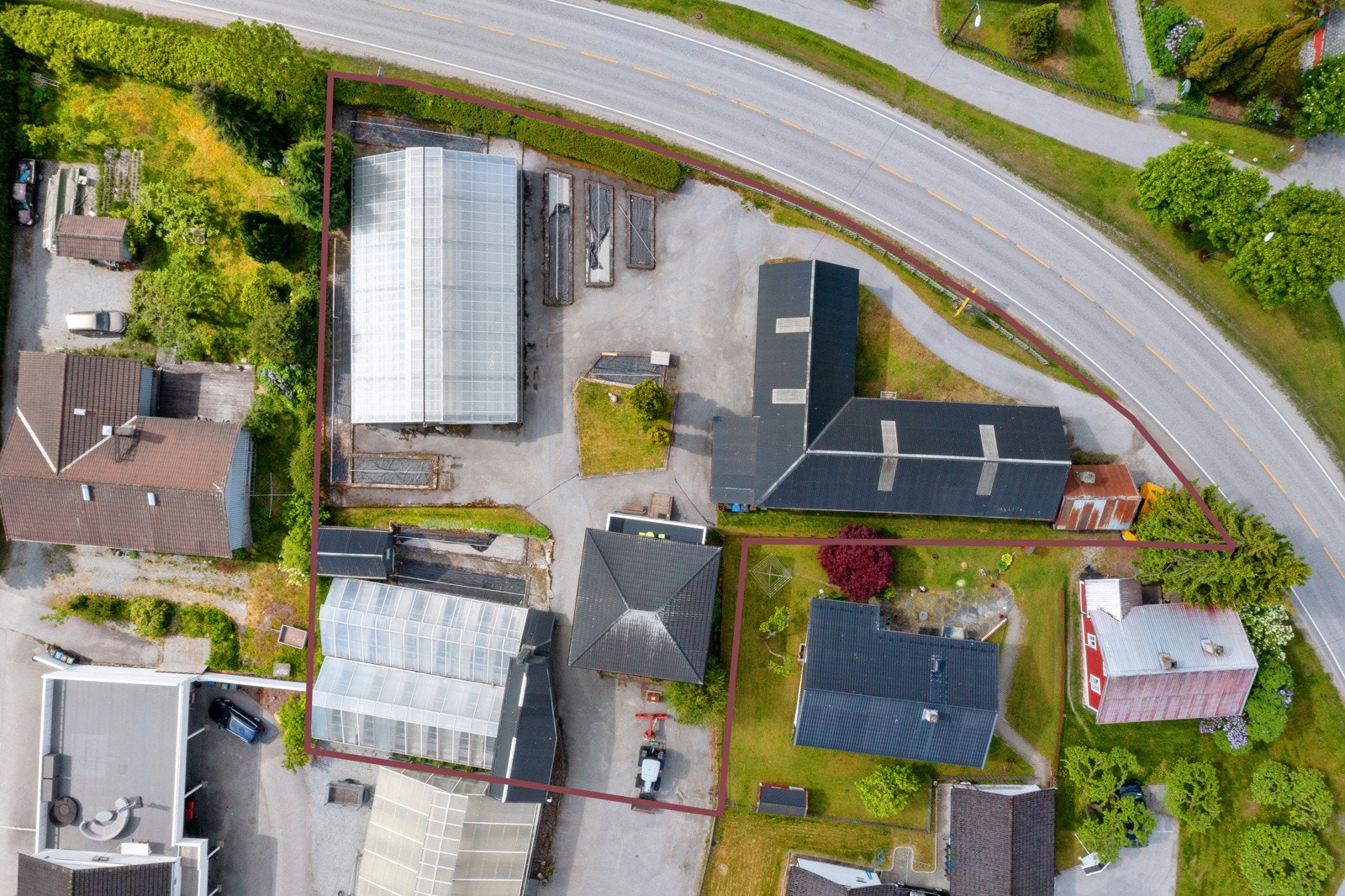 Omtrentleg markering av eigedomen som no er til sals. Galleribilde