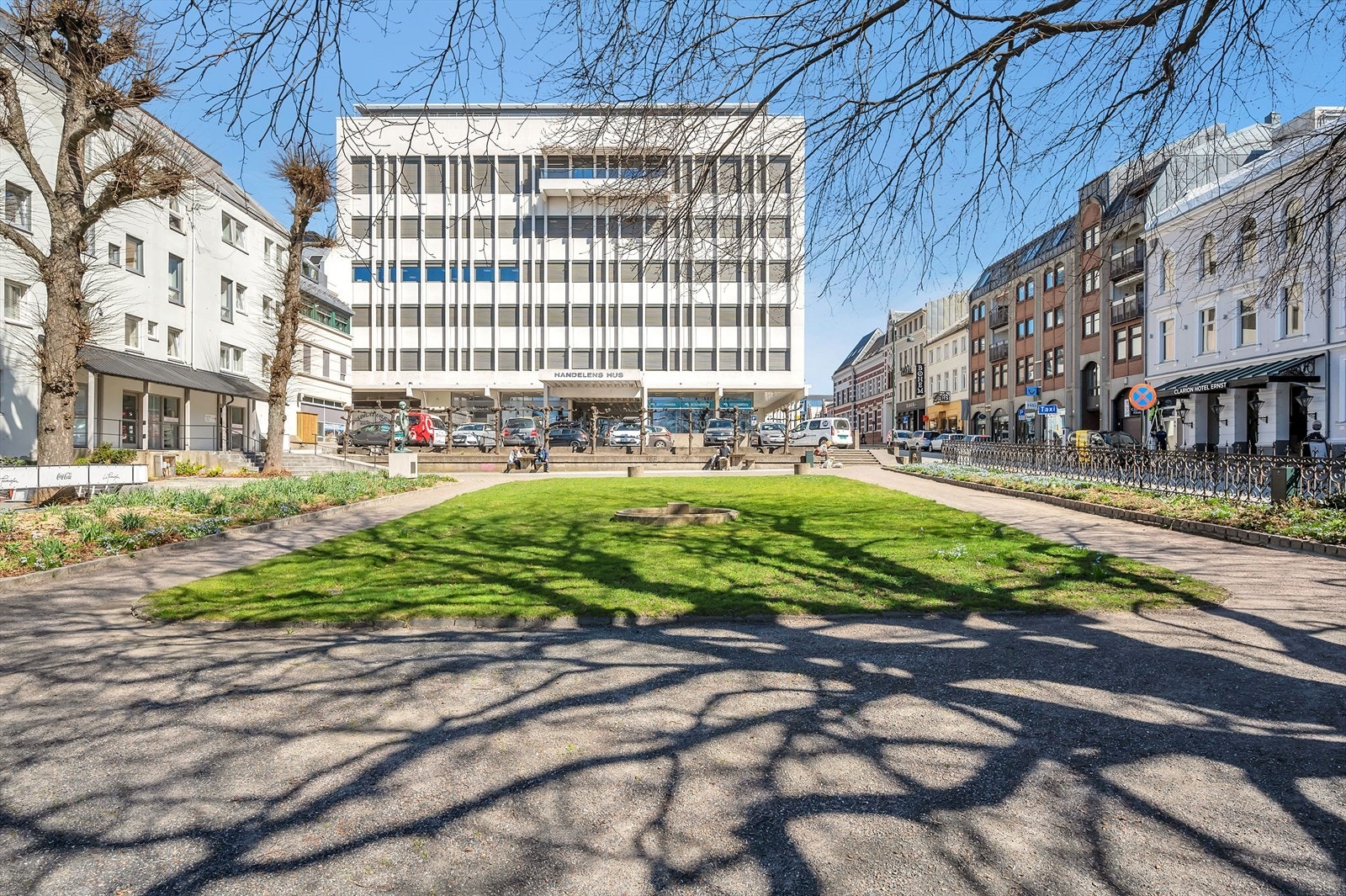 Lokalene holder til i Handelens Hus, et kjent bygg i Kristiansand. Galleribilde