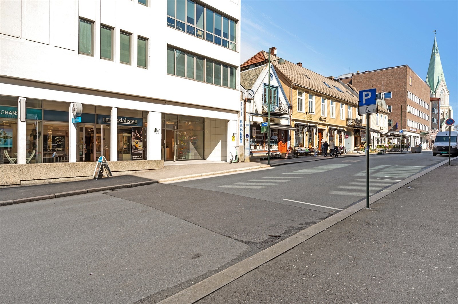Meget sentral beliggenhet. Kun få meter til Markens. Galleribilde