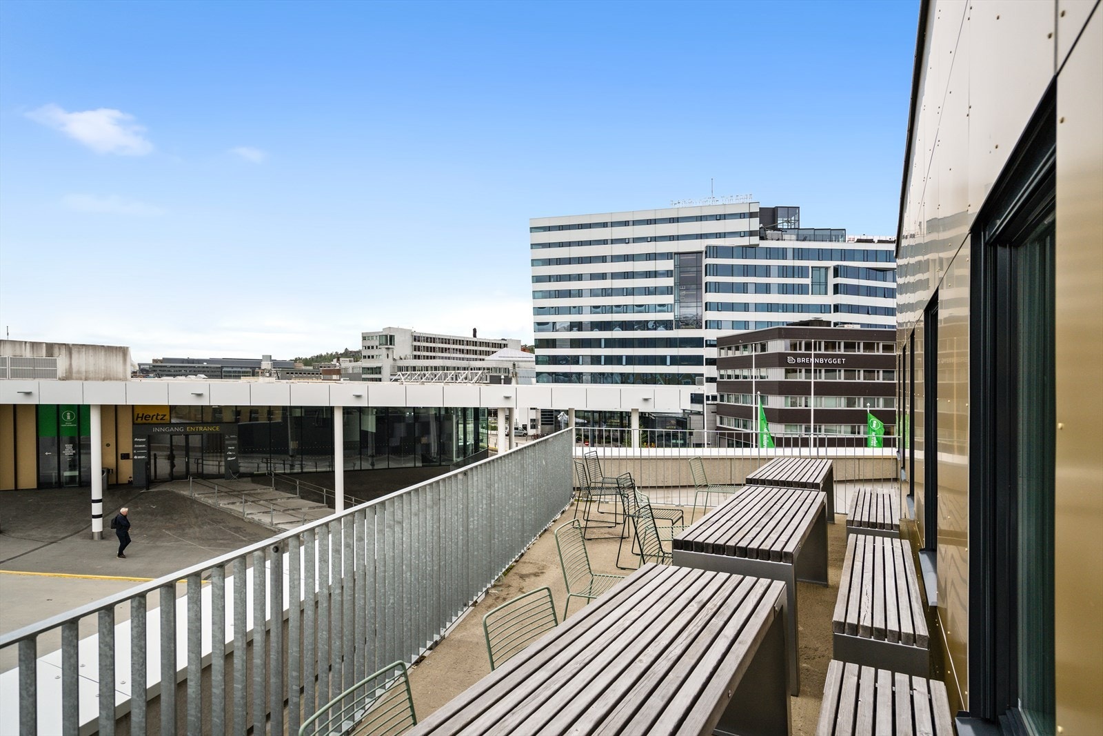 Utsikten fra lunsjbalkongen. Galleribilde