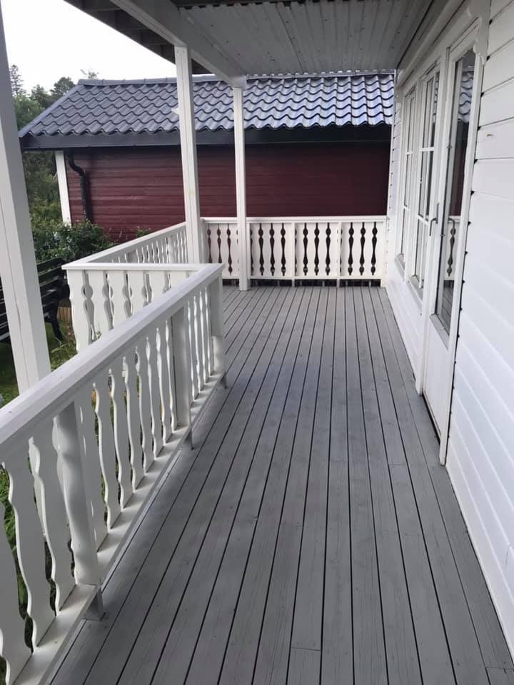 God plass på altan Galleribilde