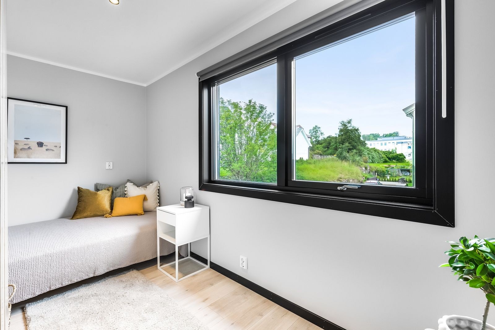 Rom 6 – 5900 kr Galleribilde