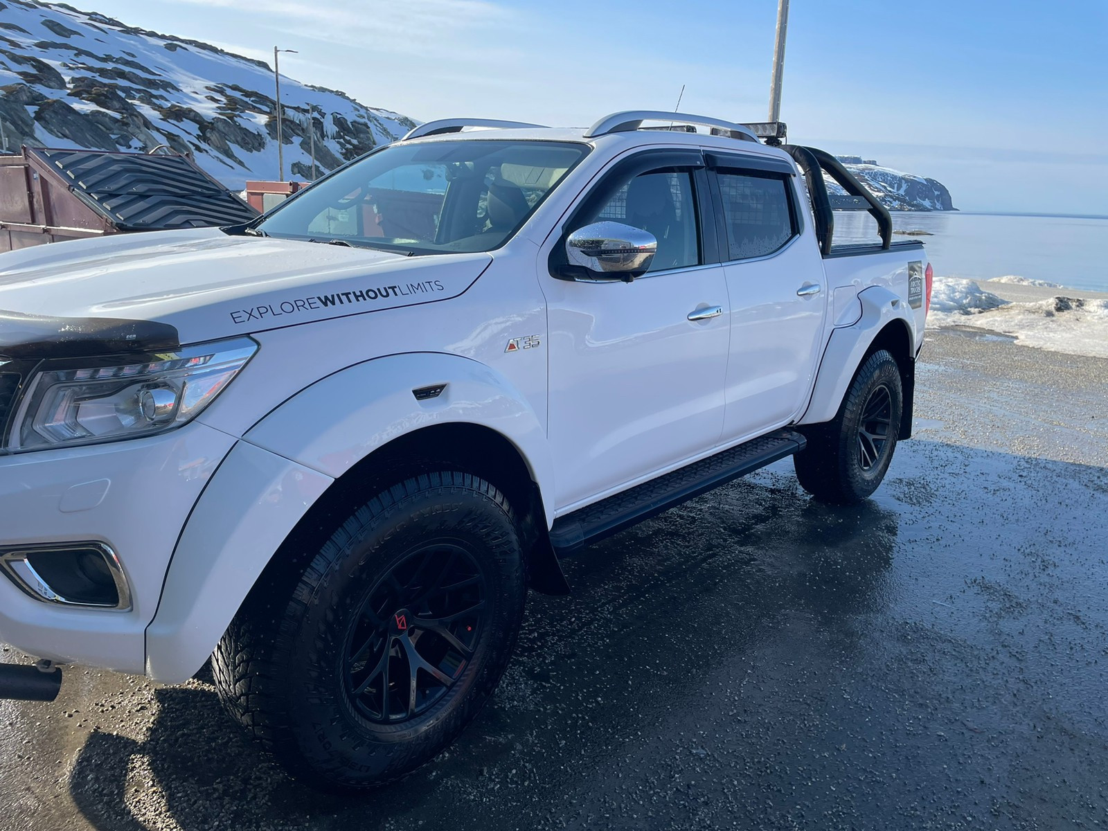 Nissan Navara NAVARA 2.3-190 D 4X4 AT35 3