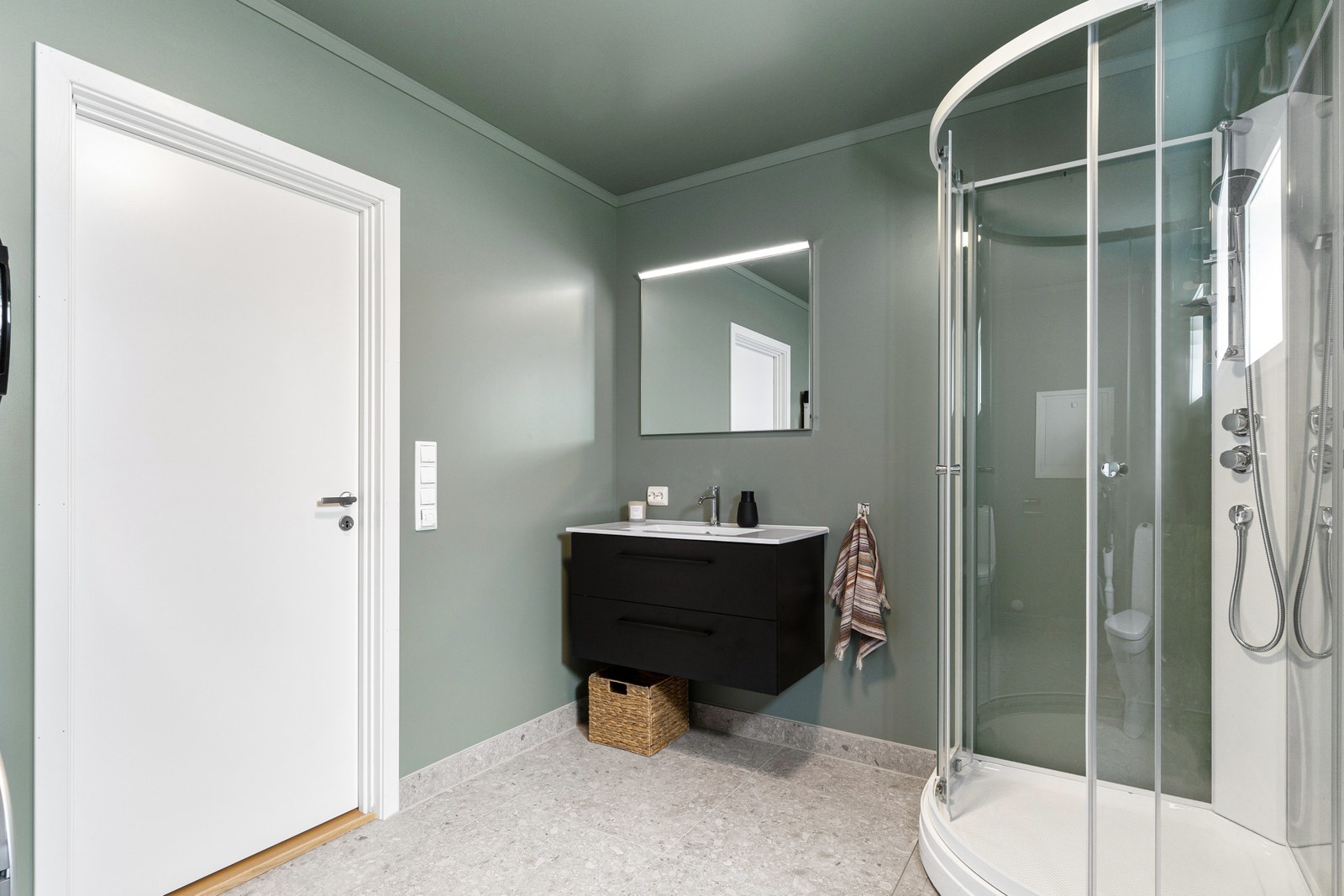 Bad 2. etg Galleribilde