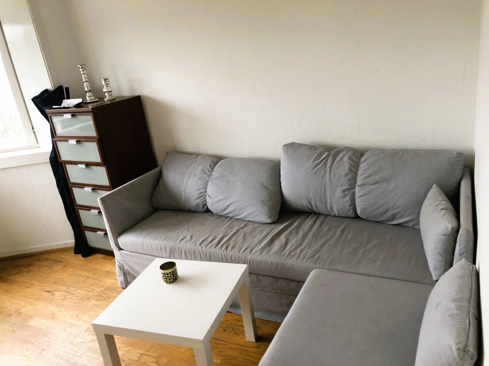 Rom 2 (Utleid) - Med egen privat balkong Galleribilde