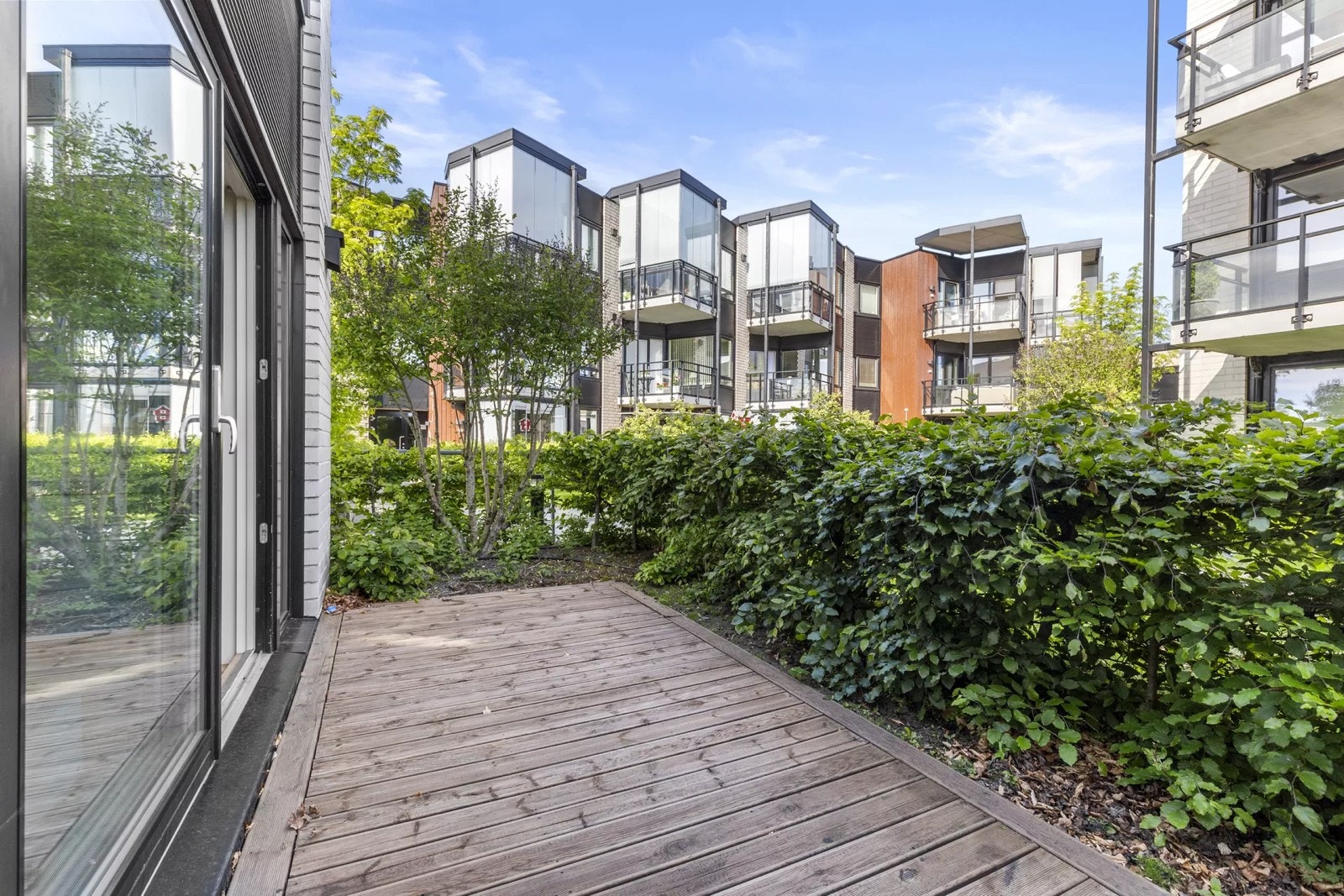 Utgang til en flott terrasse Galleribilde