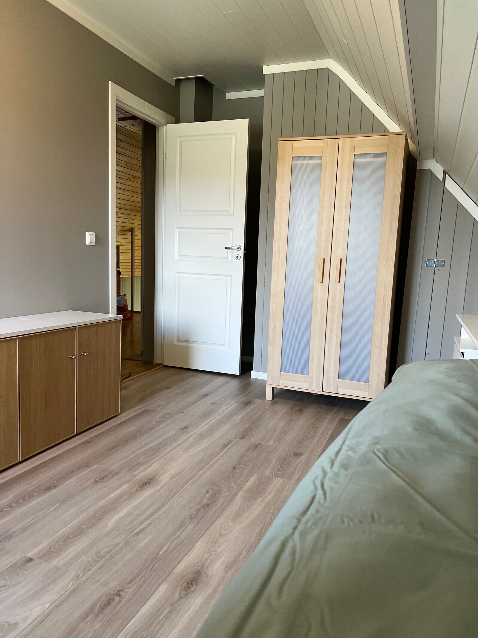 Rom 4 med mange muligheter for oppbevaring Galleribilde