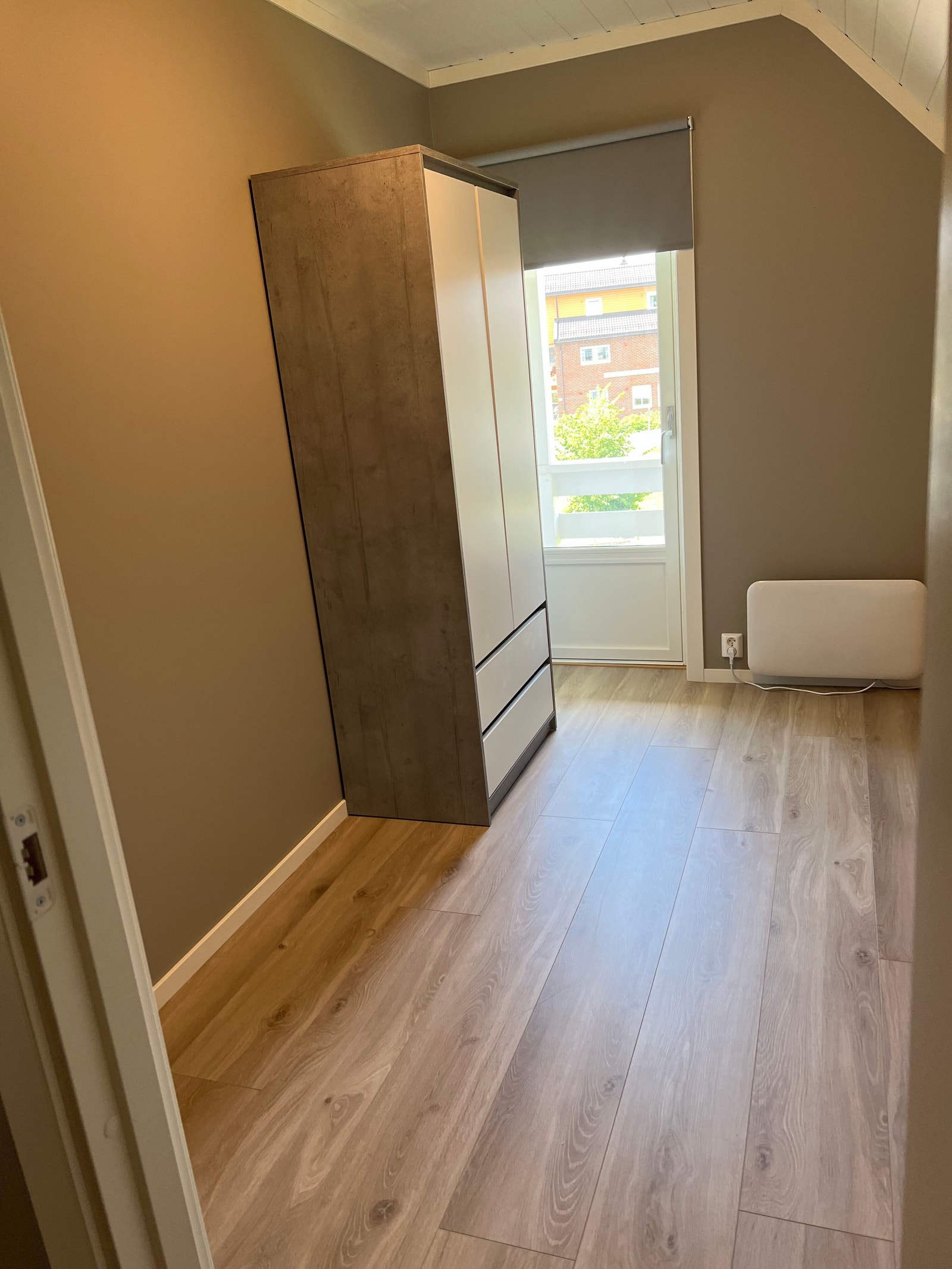 Rom 5 med balkong Galleribilde