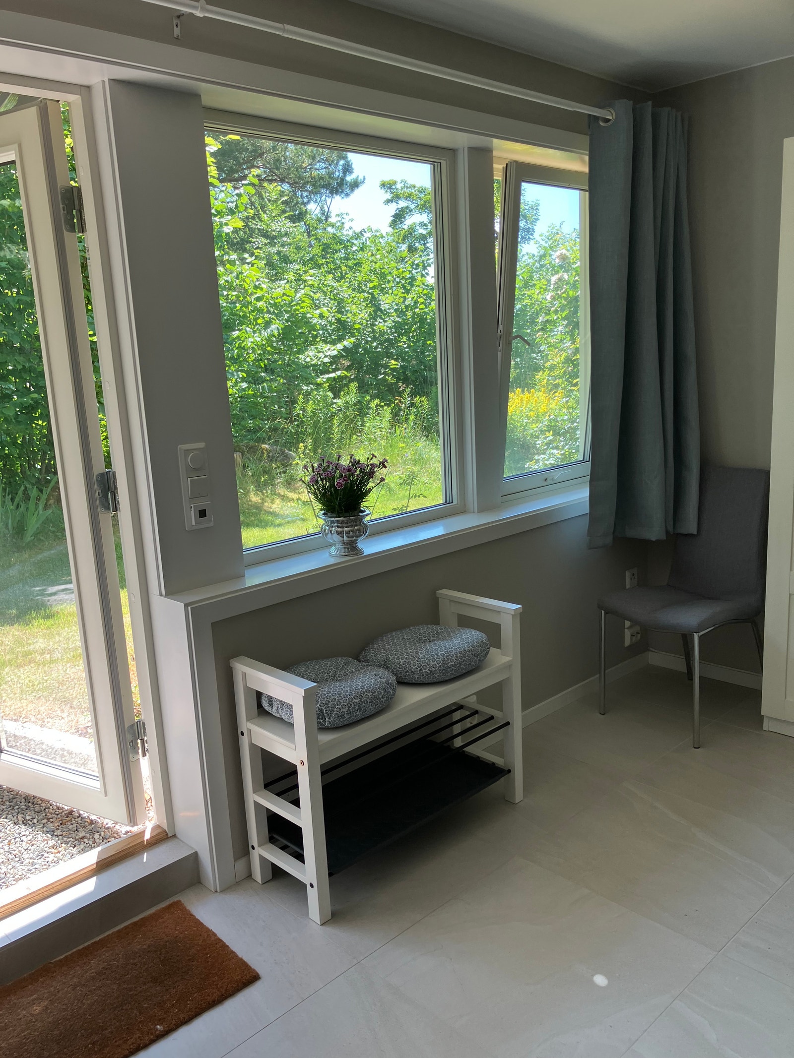 Ut mot hagen Galleribilde